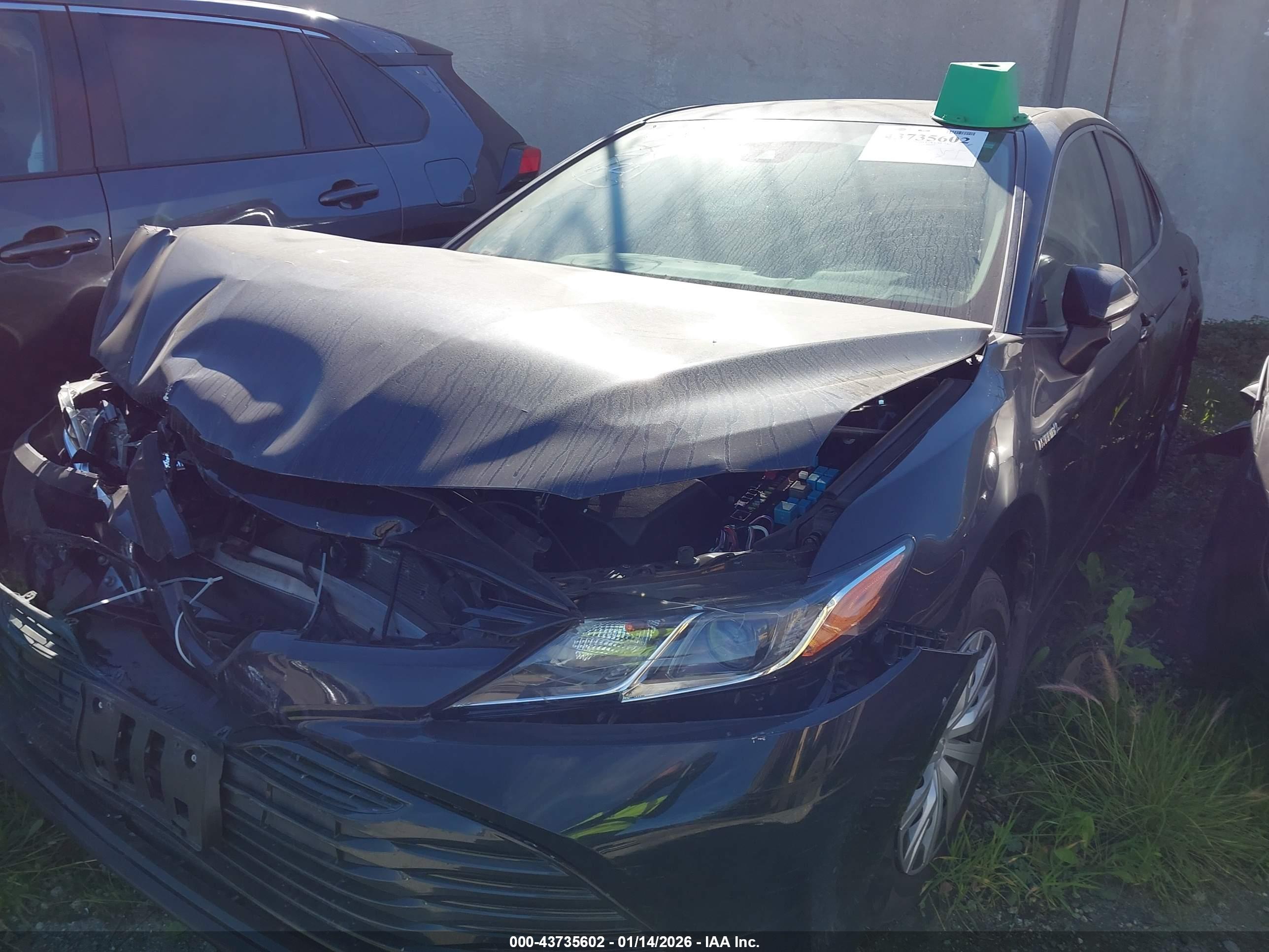 TOYOTA CAMRY image 2