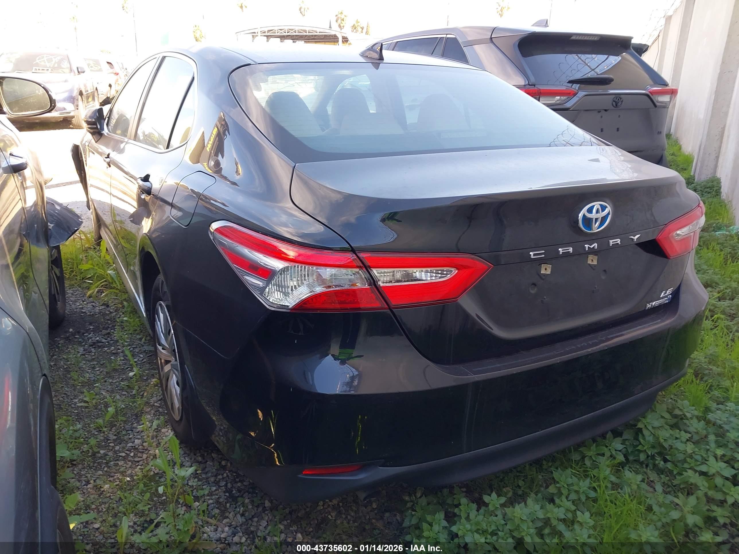 TOYOTA CAMRY image 3