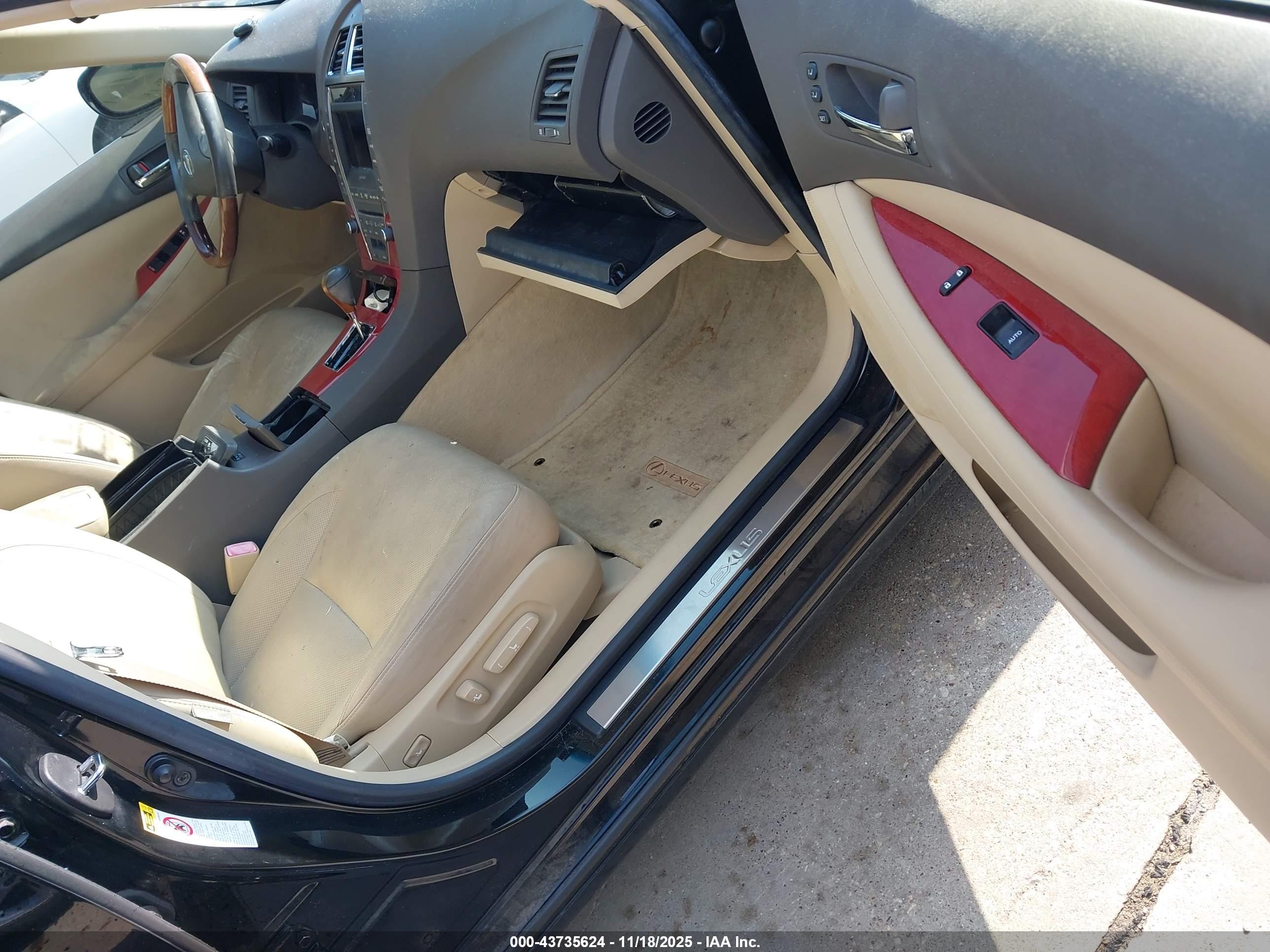 LEXUS ES image 5