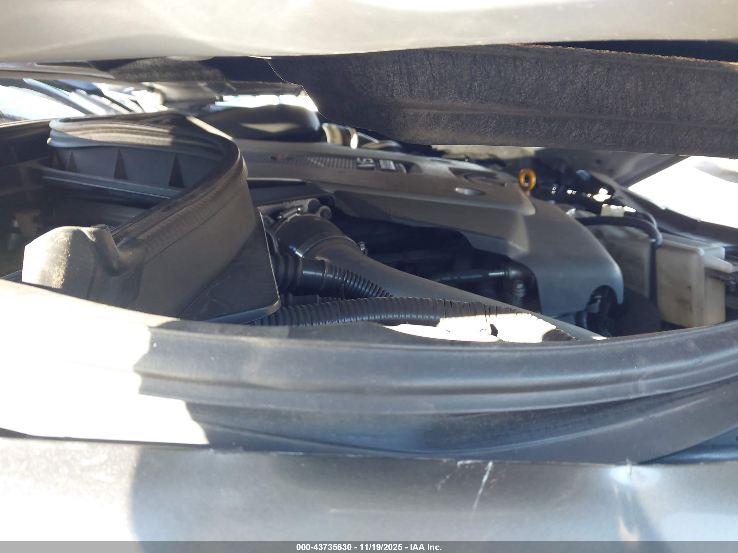 INFINITI G37 image 10