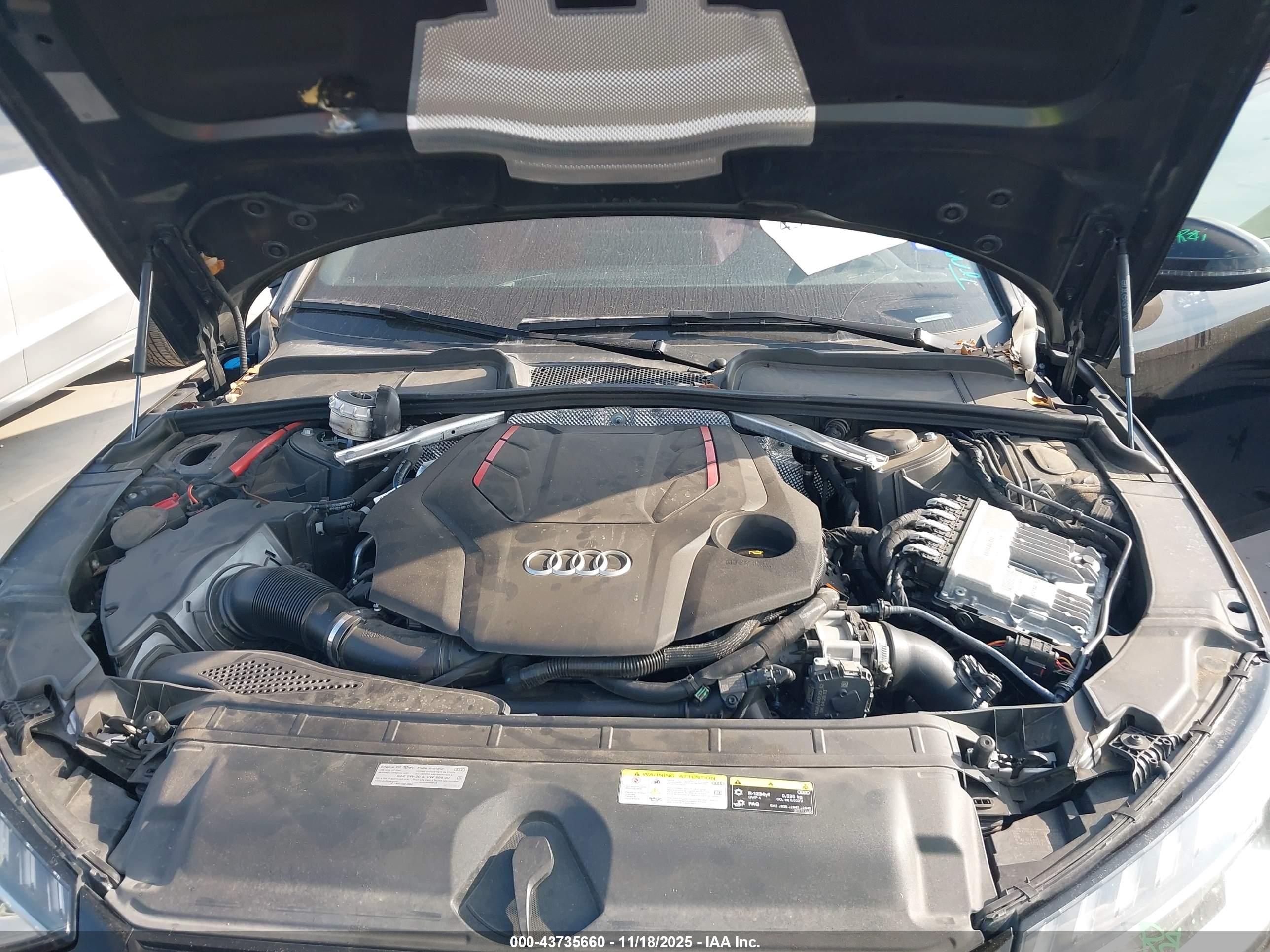 AUDI S4 image 10