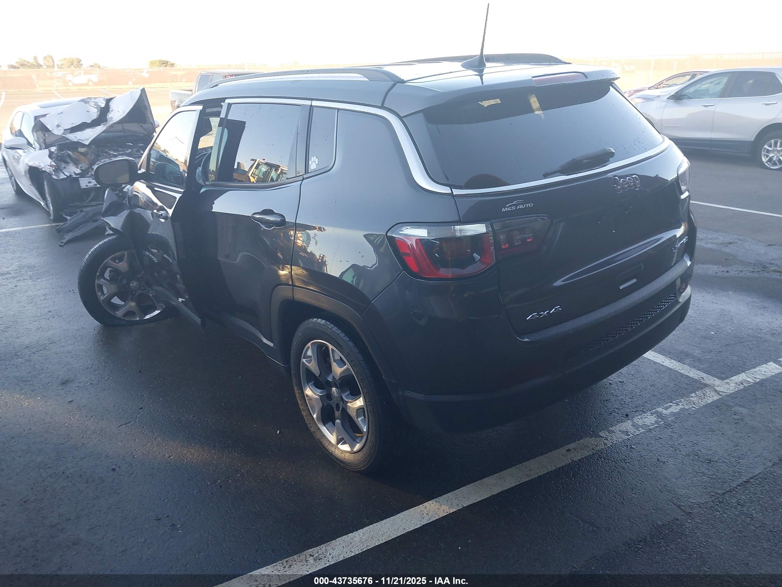 JEEP COMPASS image 3