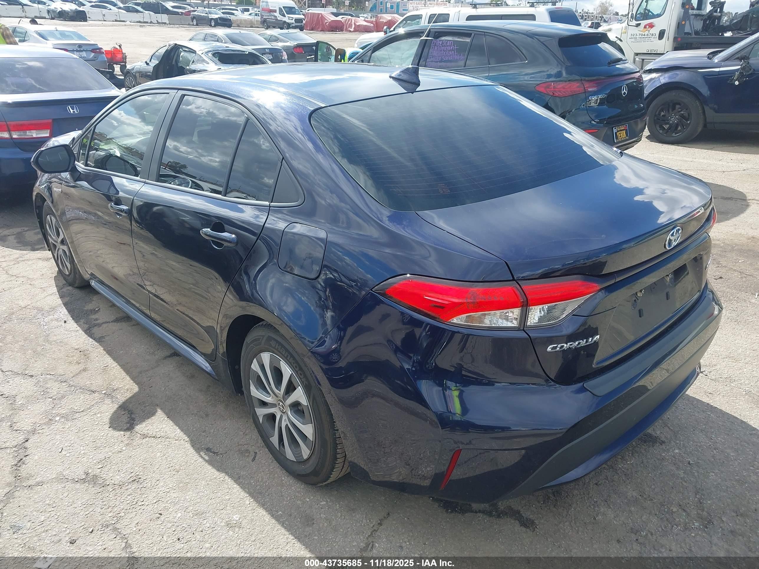 TOYOTA COROLLA image 3