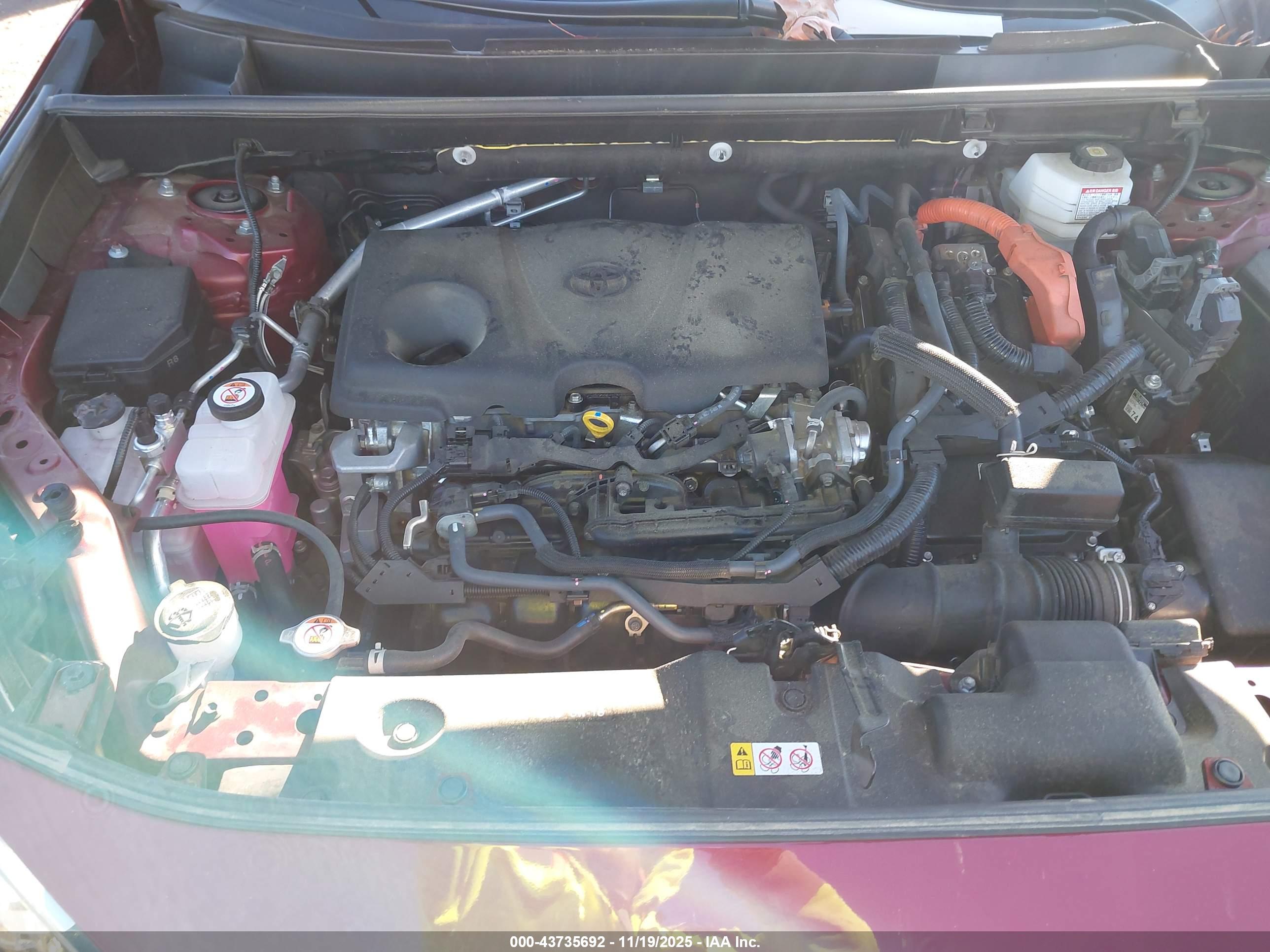 TOYOTA RAV4 image 10