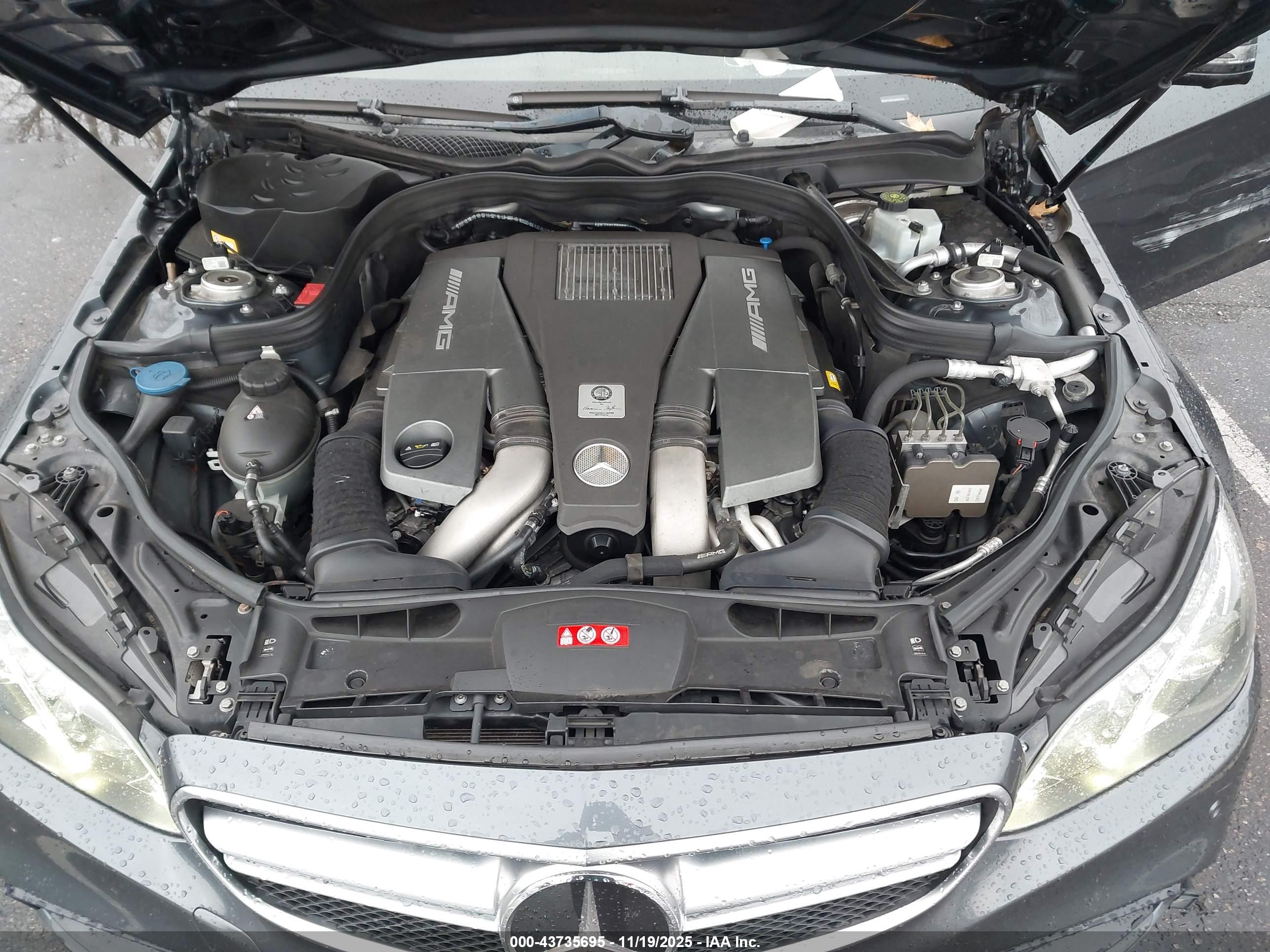 MERCEDES-BENZ E image 10
