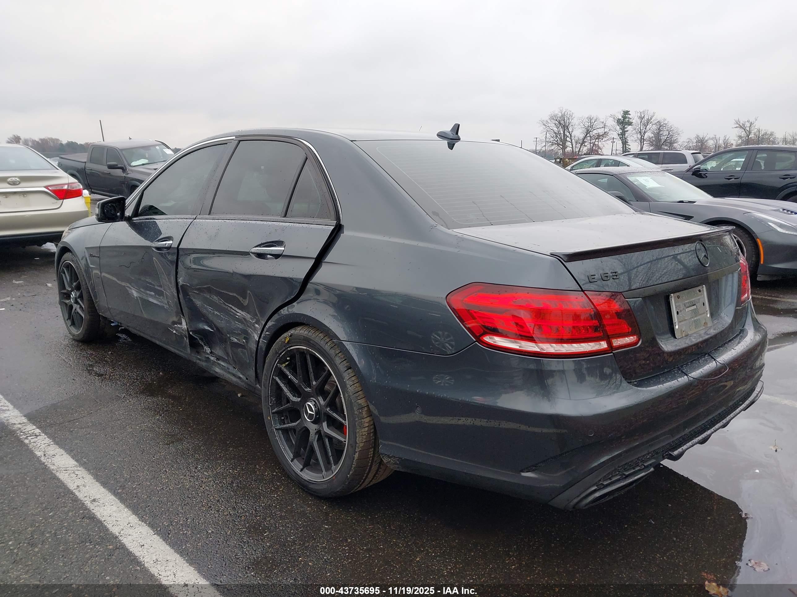 MERCEDES-BENZ E image 6