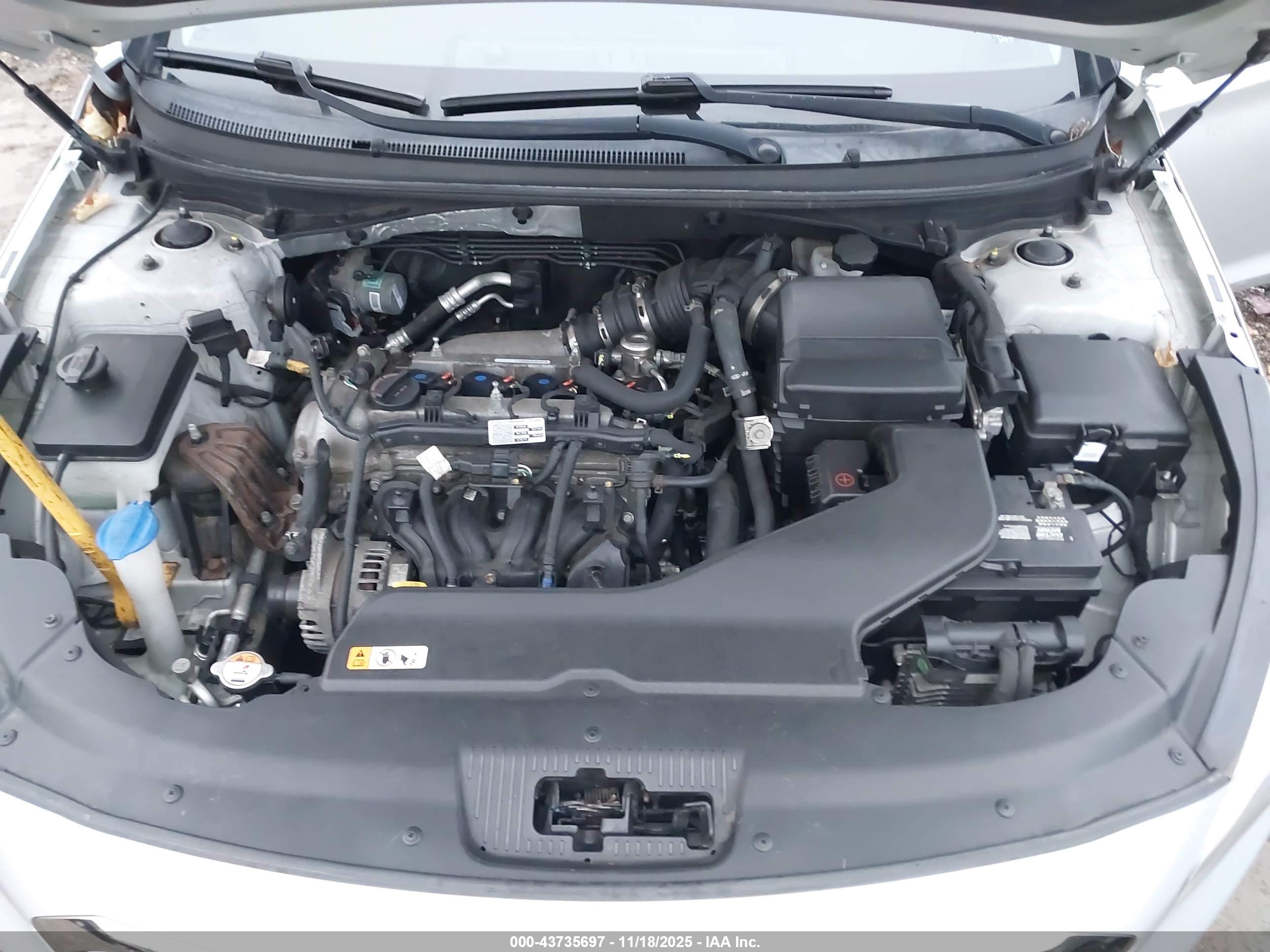 HYUNDAI SONATA image 10