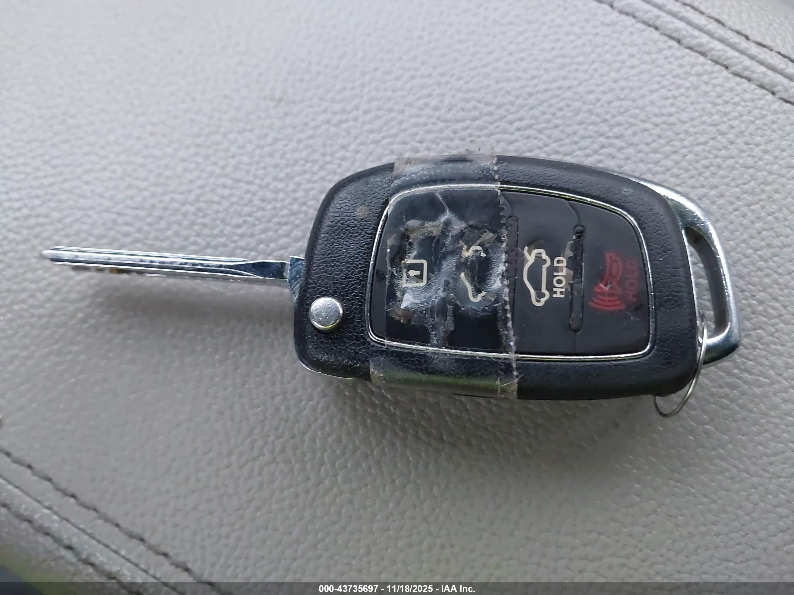 HYUNDAI SONATA image 11