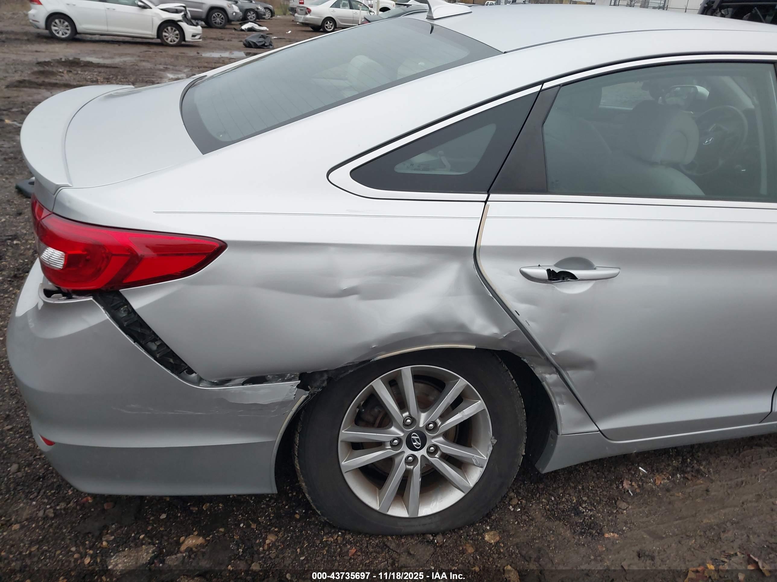 HYUNDAI SONATA image 6