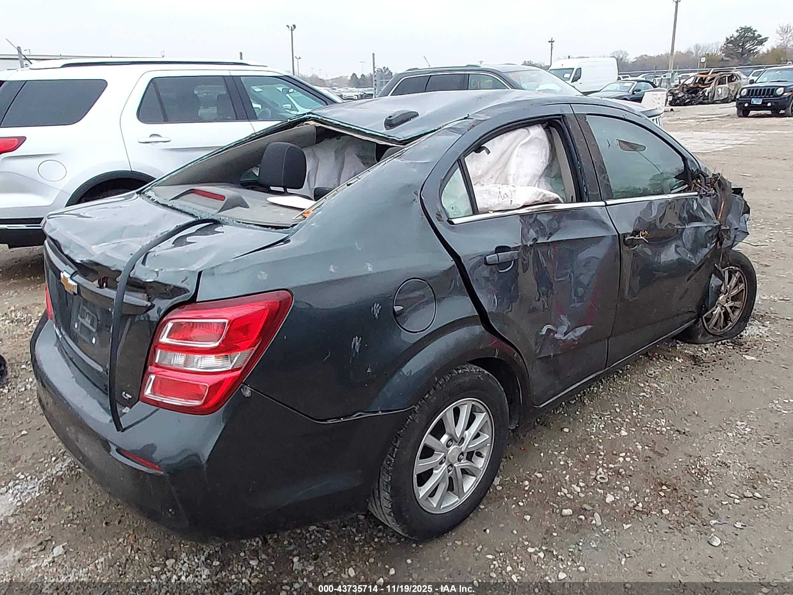 CHEVROLET SONIC image 4