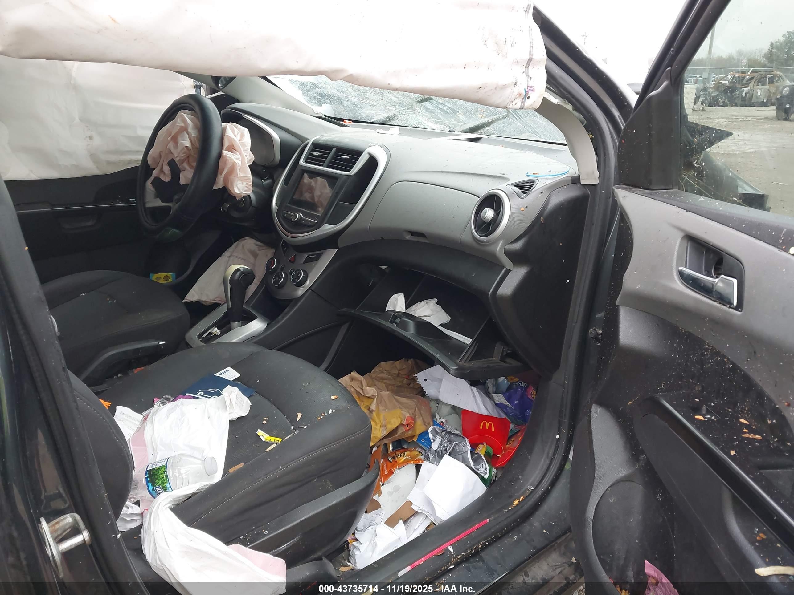 CHEVROLET SONIC image 5