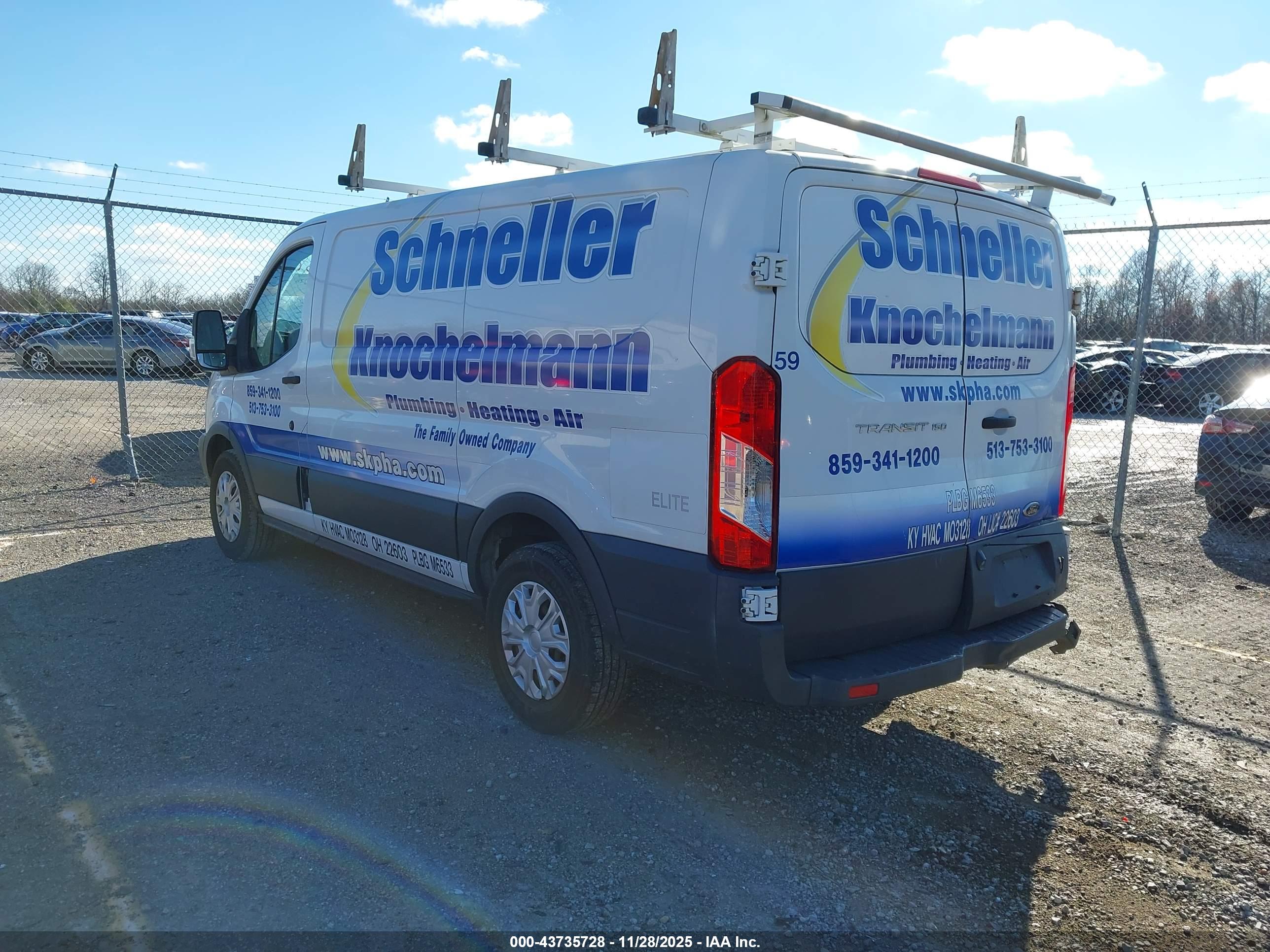FORD TRANSIT-150 image 3