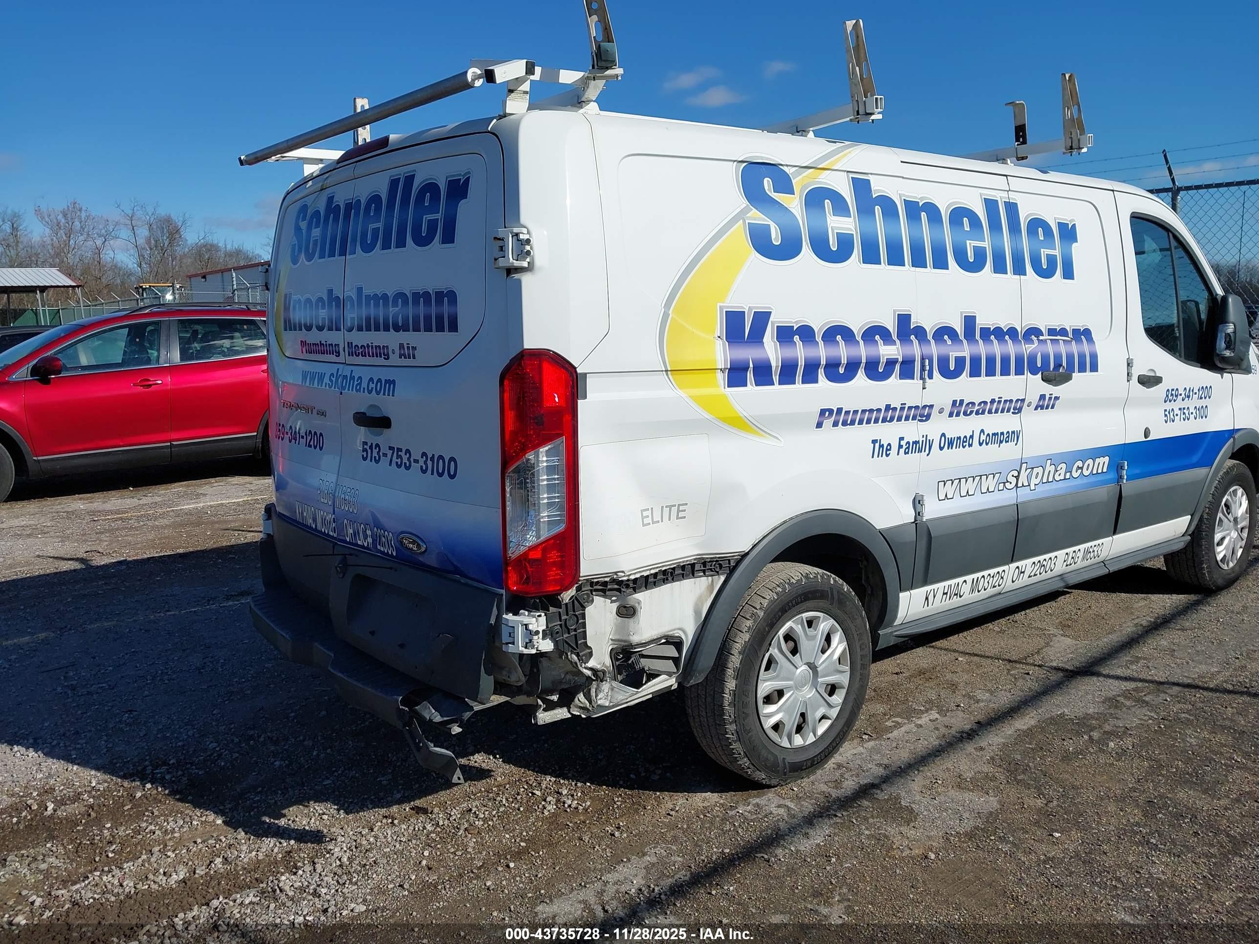FORD TRANSIT-150 image 6