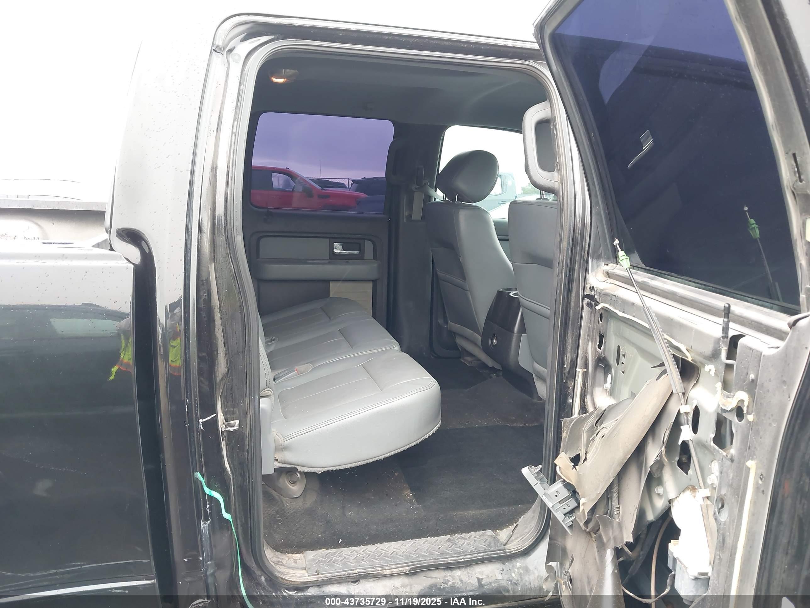 FORD F-150 image 8