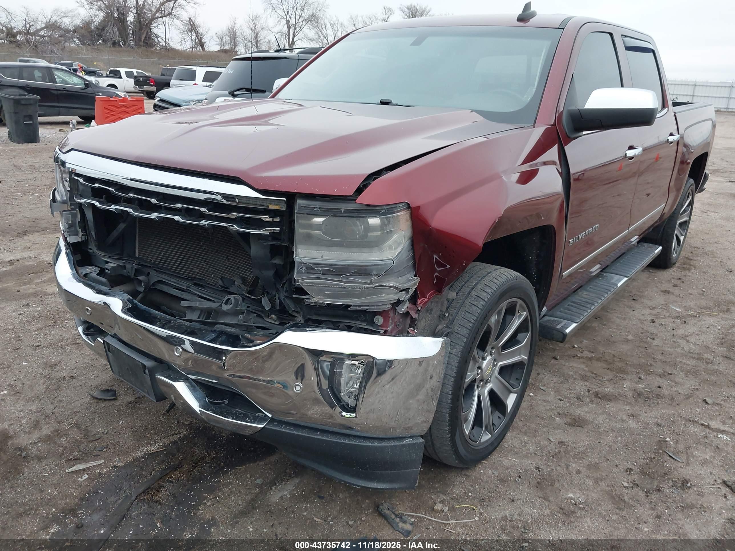 CHEVROLET SILVERADO image 6