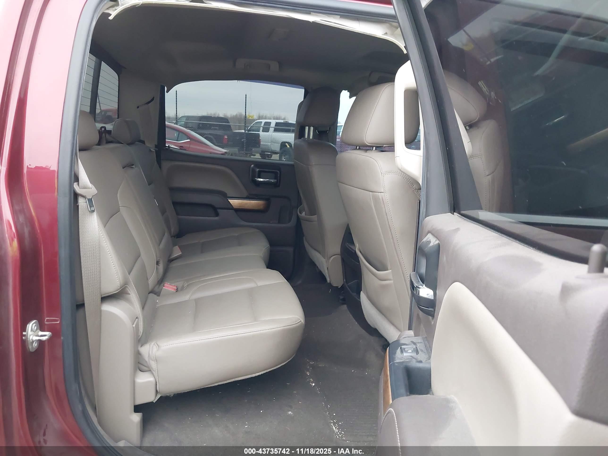 CHEVROLET SILVERADO image 8