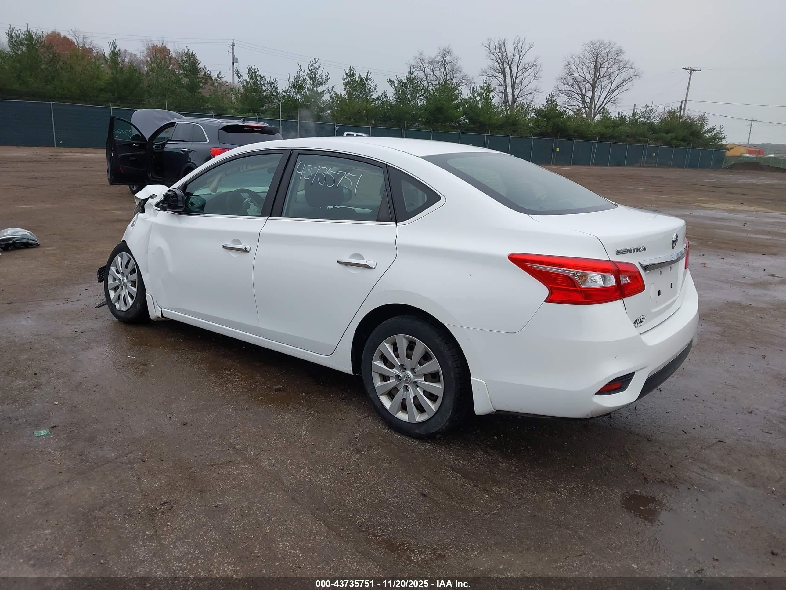 NISSAN SENTRA image 3