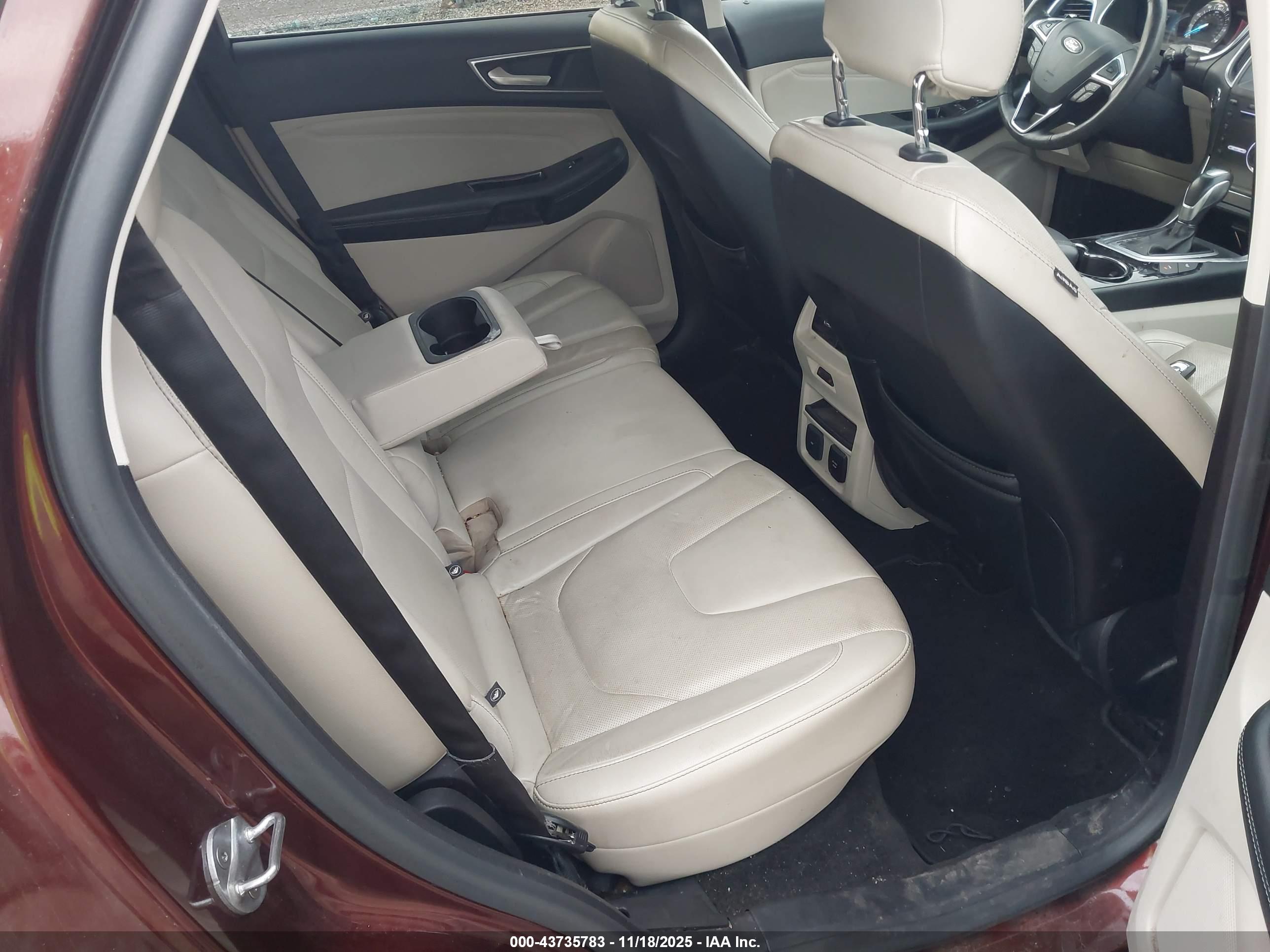 FORD EDGE image 8