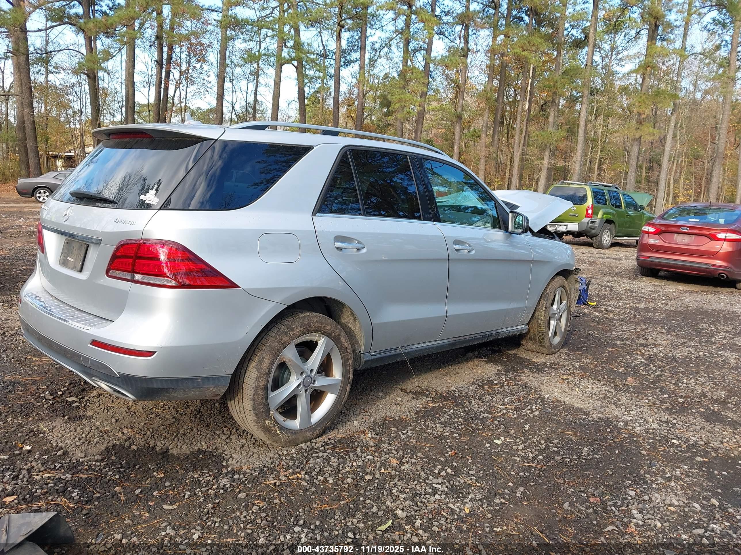 MERCEDES-BENZ GLE image 4