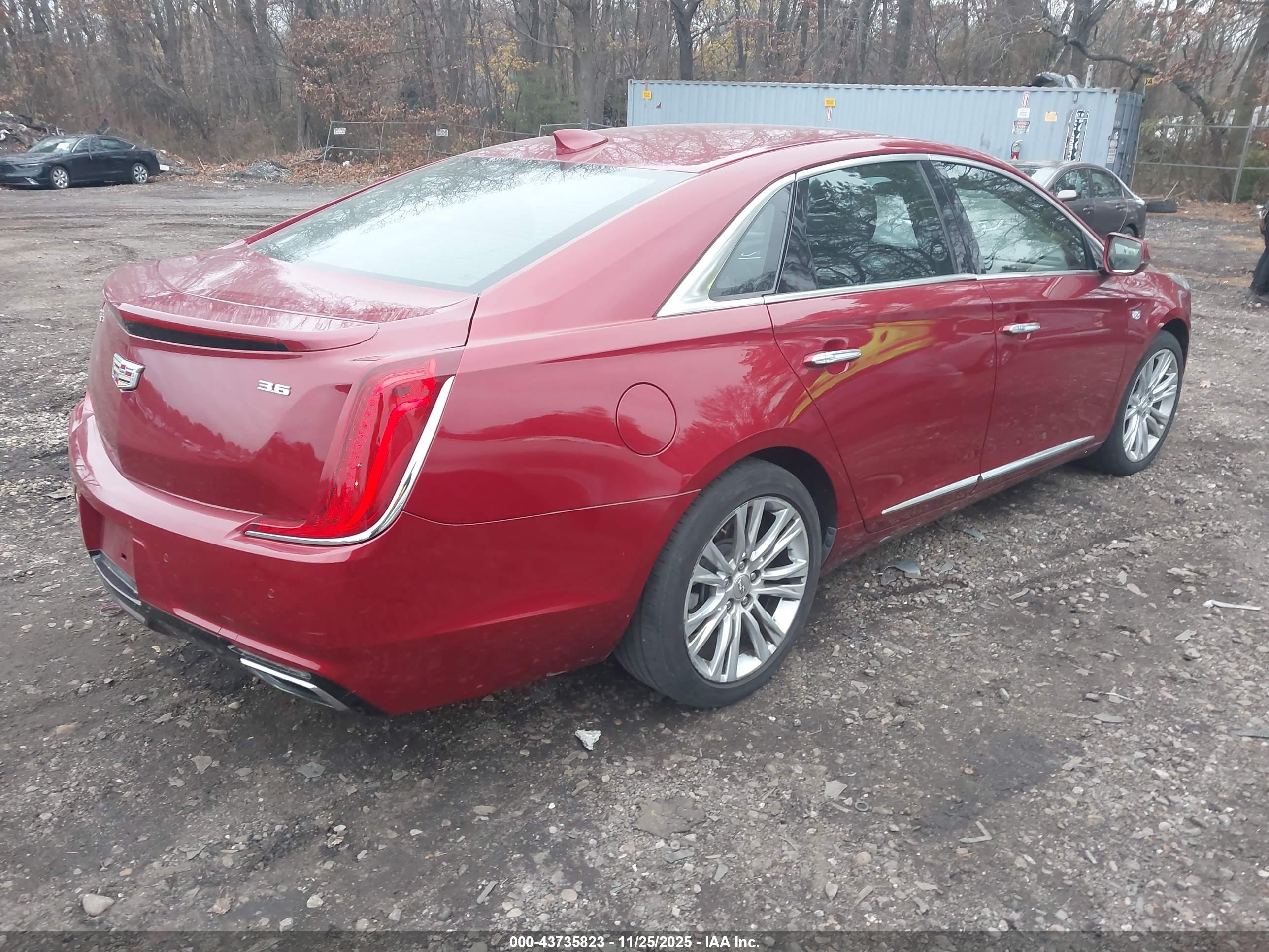 CADILLAC XTS image 4