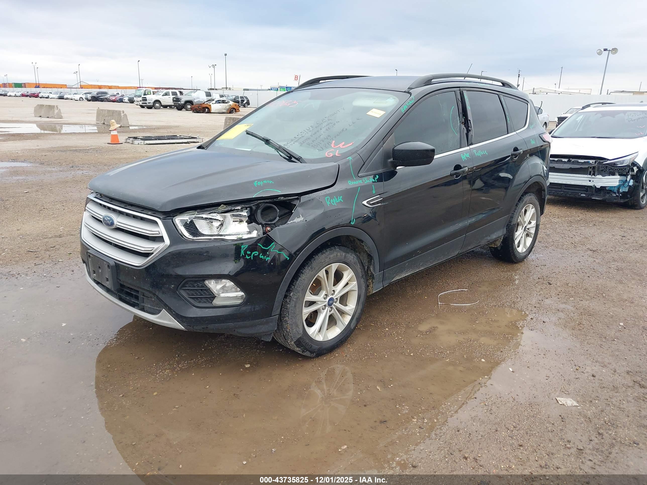 FORD ESCAPE image 2