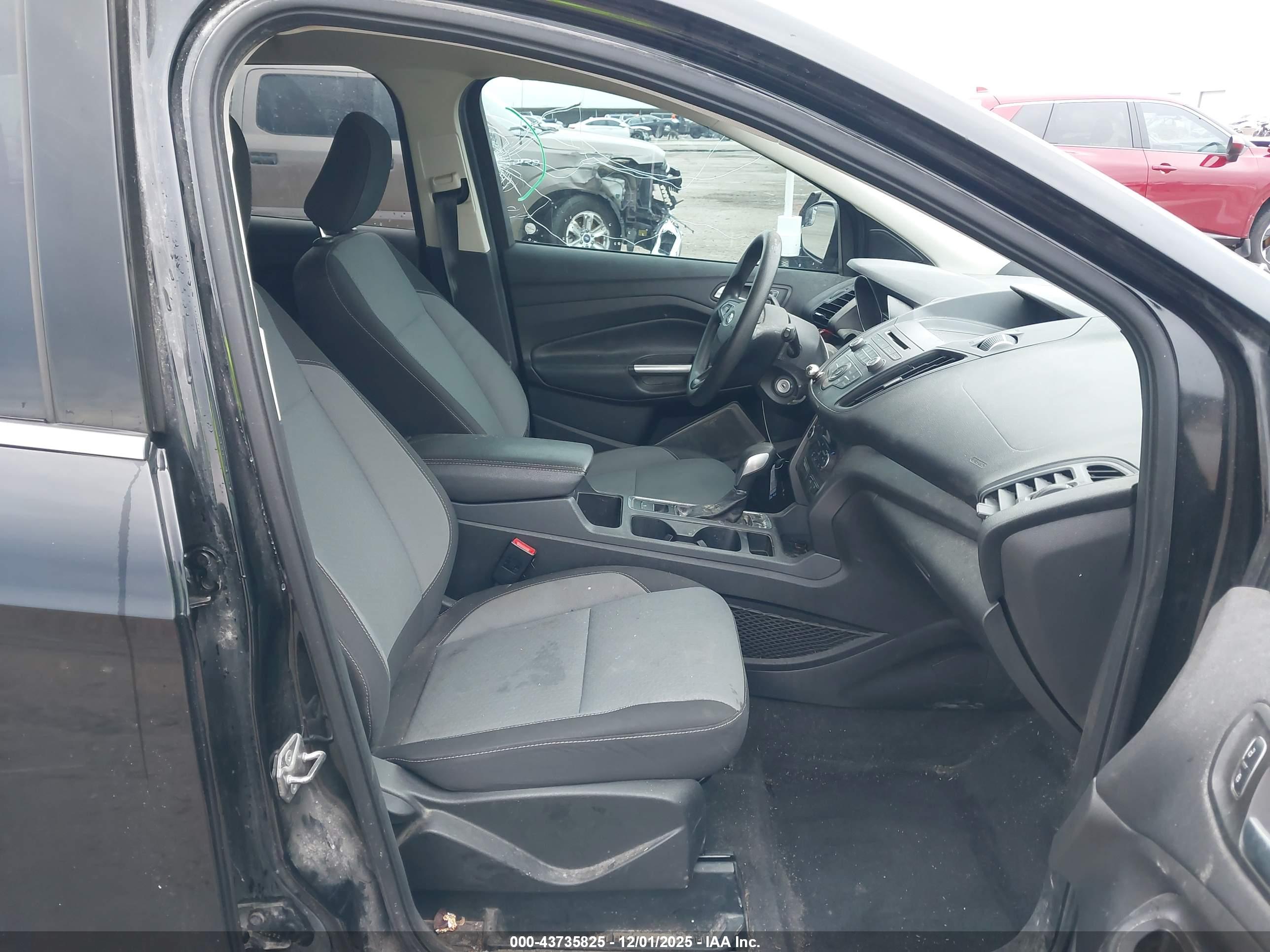 FORD ESCAPE image 5