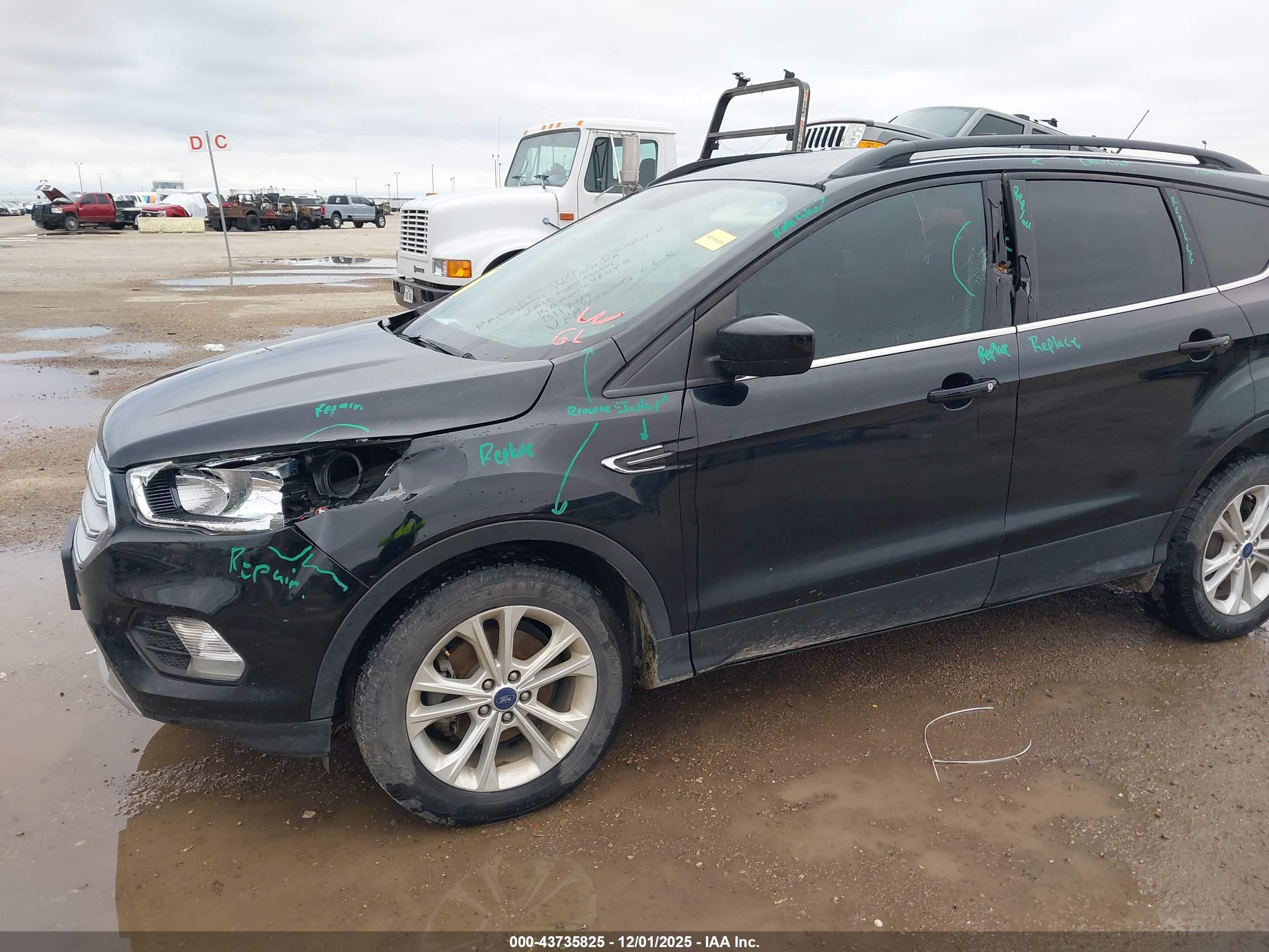 FORD ESCAPE image 6