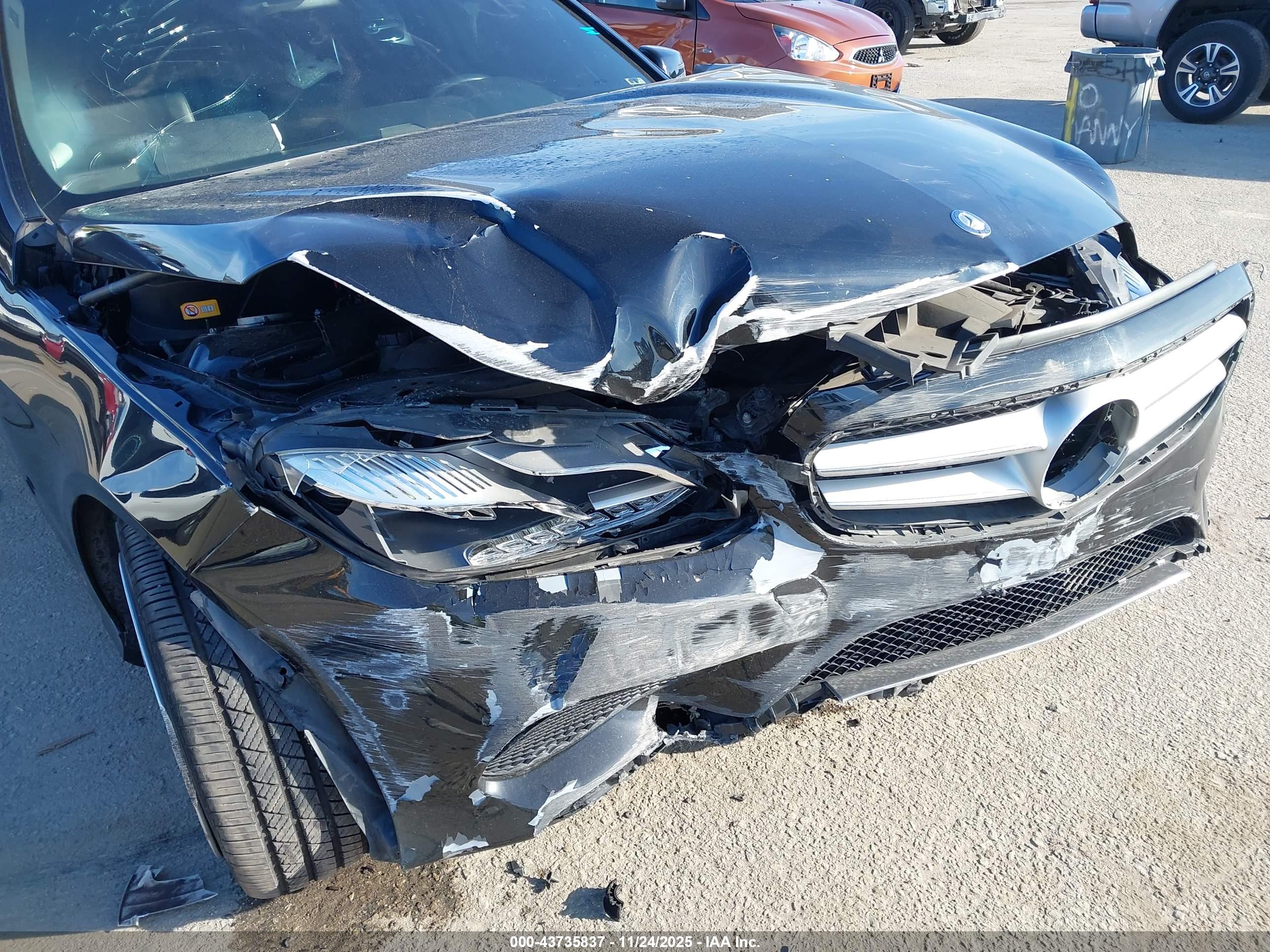 MERCEDES-BENZ E image 6