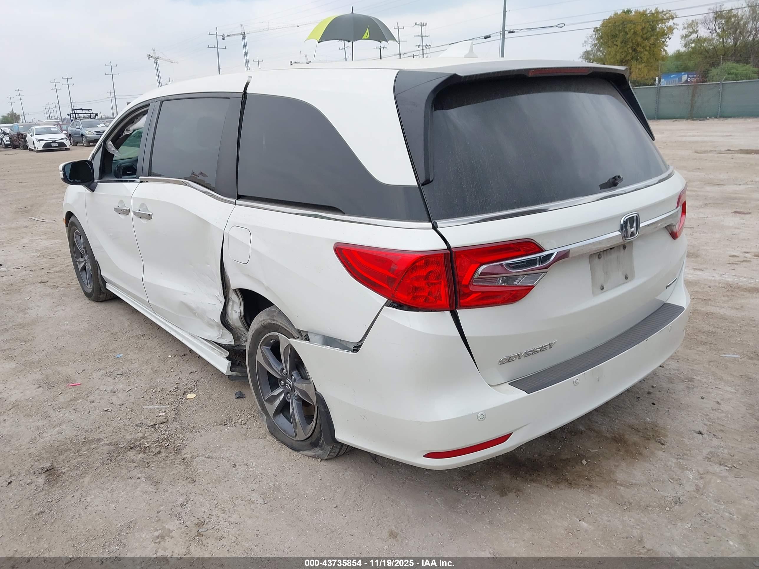 HONDA ODYSSEY image 3