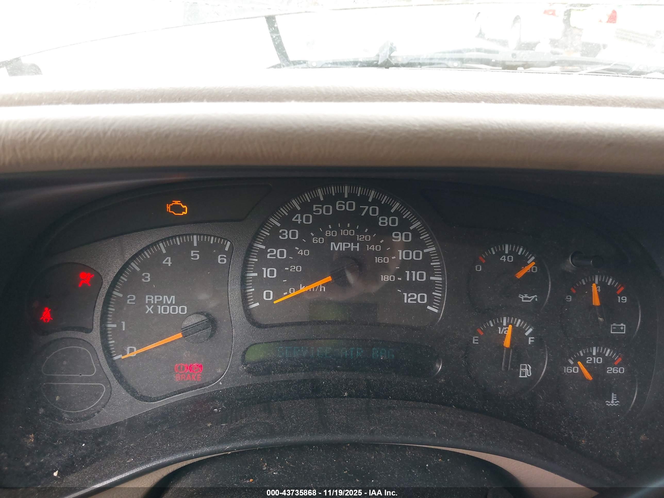 CHEVROLET TAHOE image 7