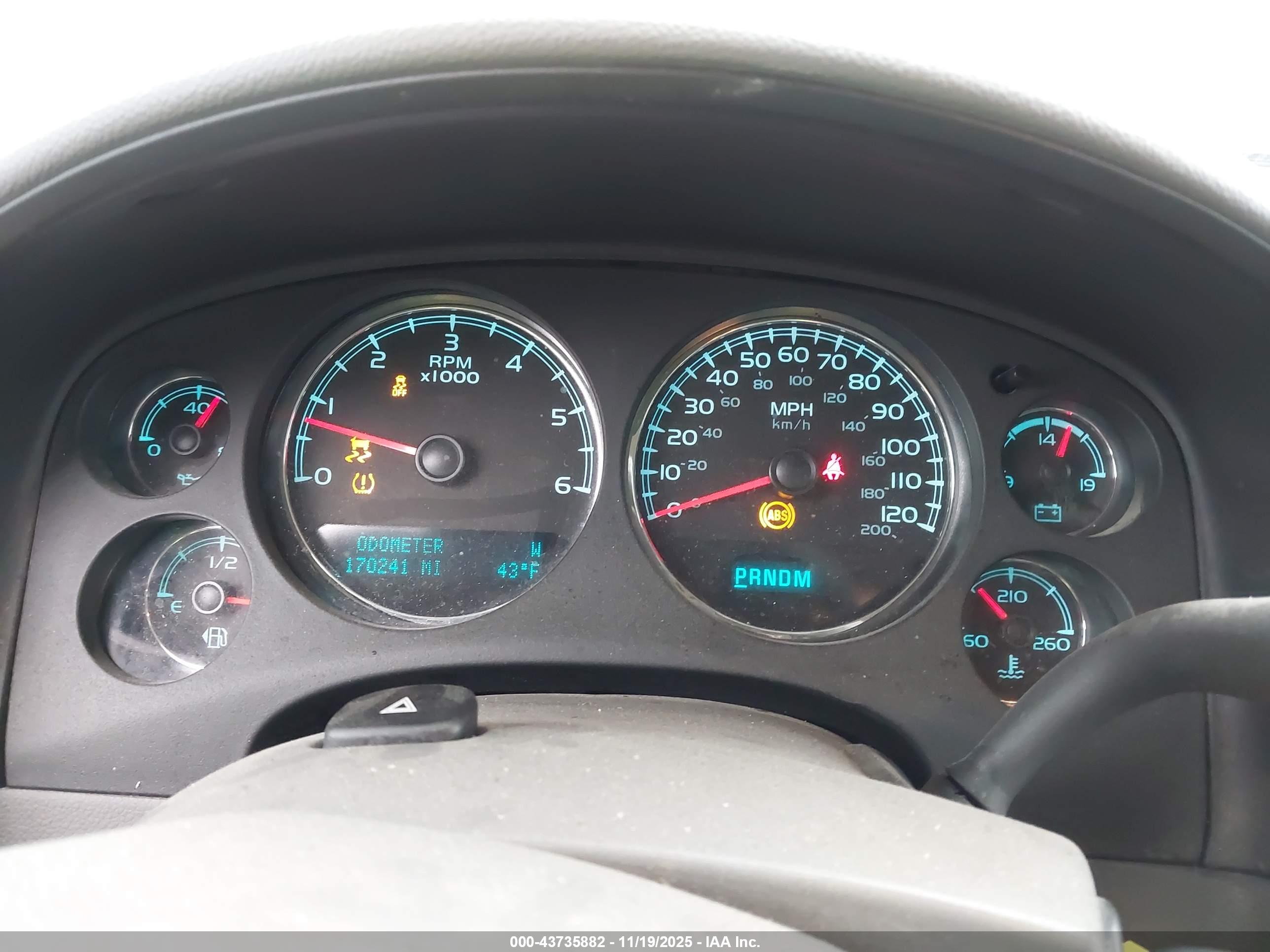 GMC YUKON image 7