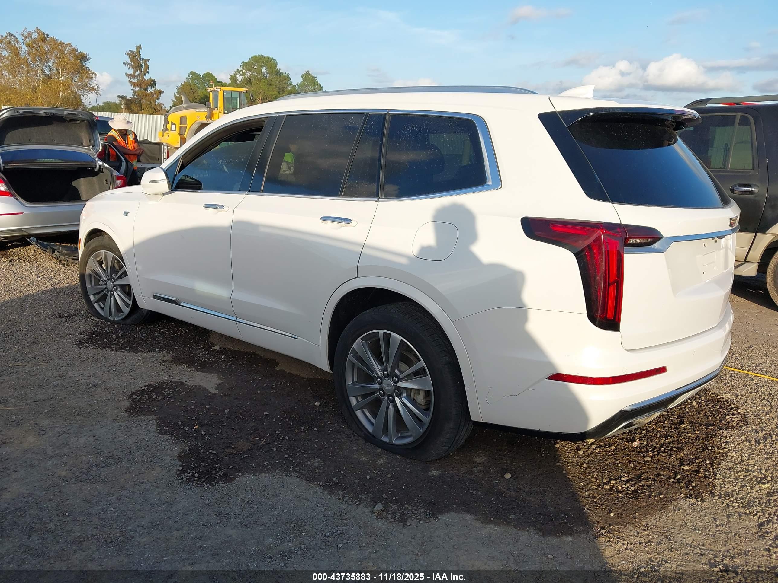 CADILLAC XT6 image 3