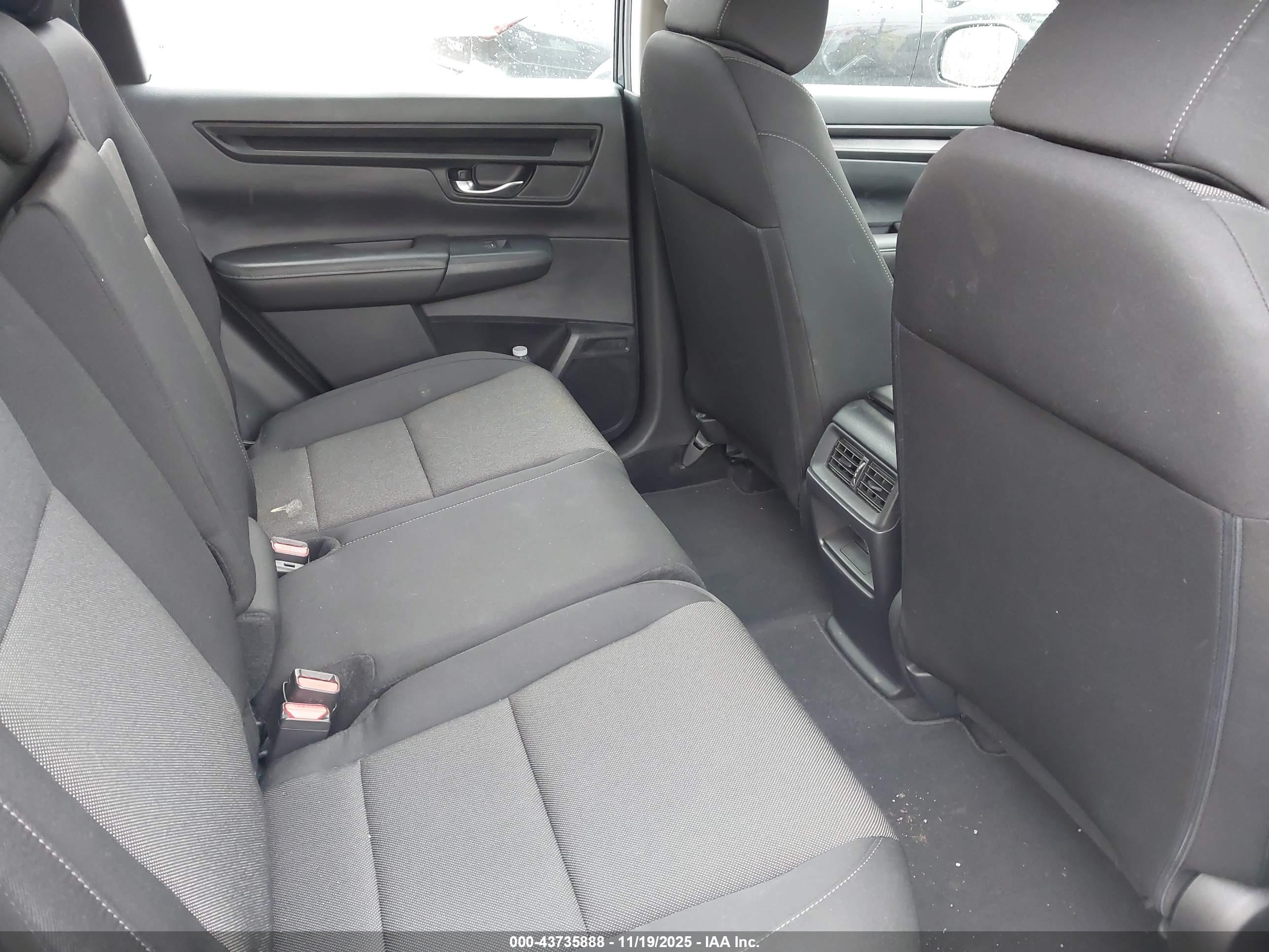 HONDA CR-V image 8