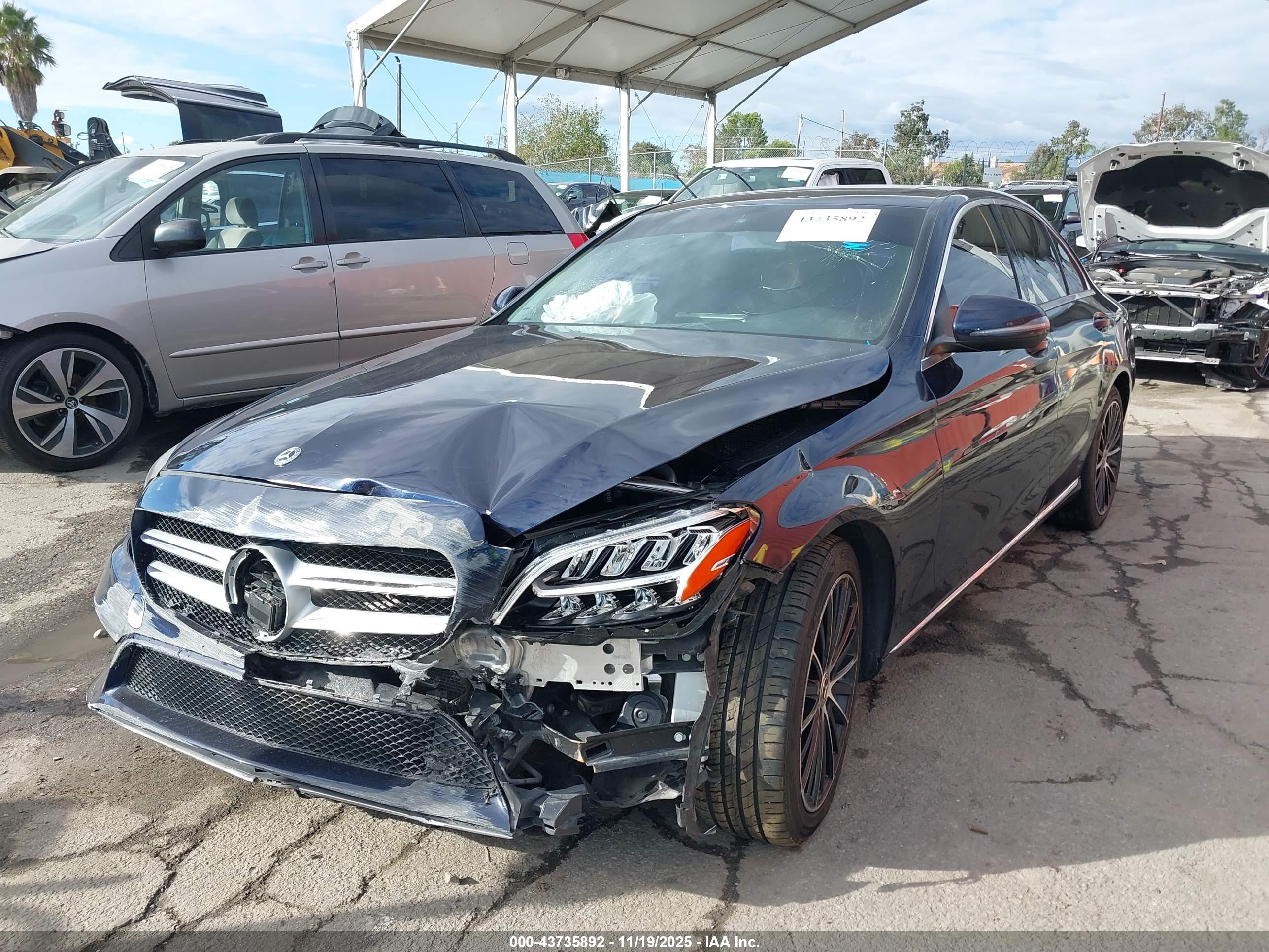 MERCEDES-BENZ C image 2