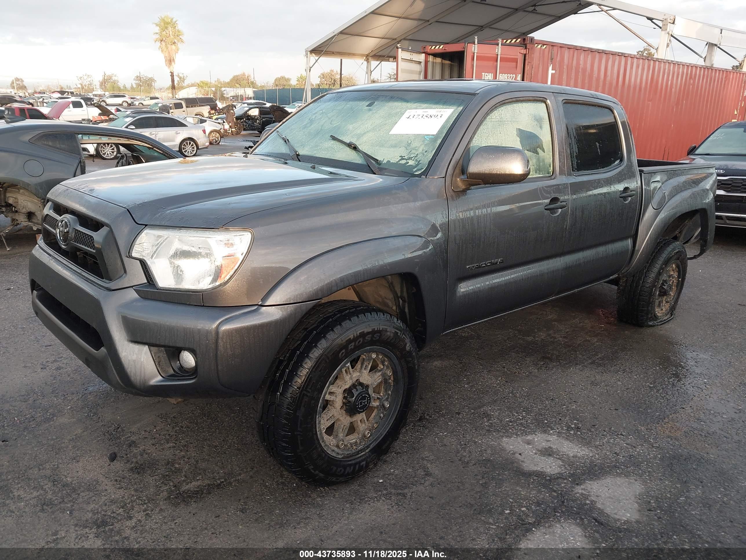 TOYOTA TACOMA image 2