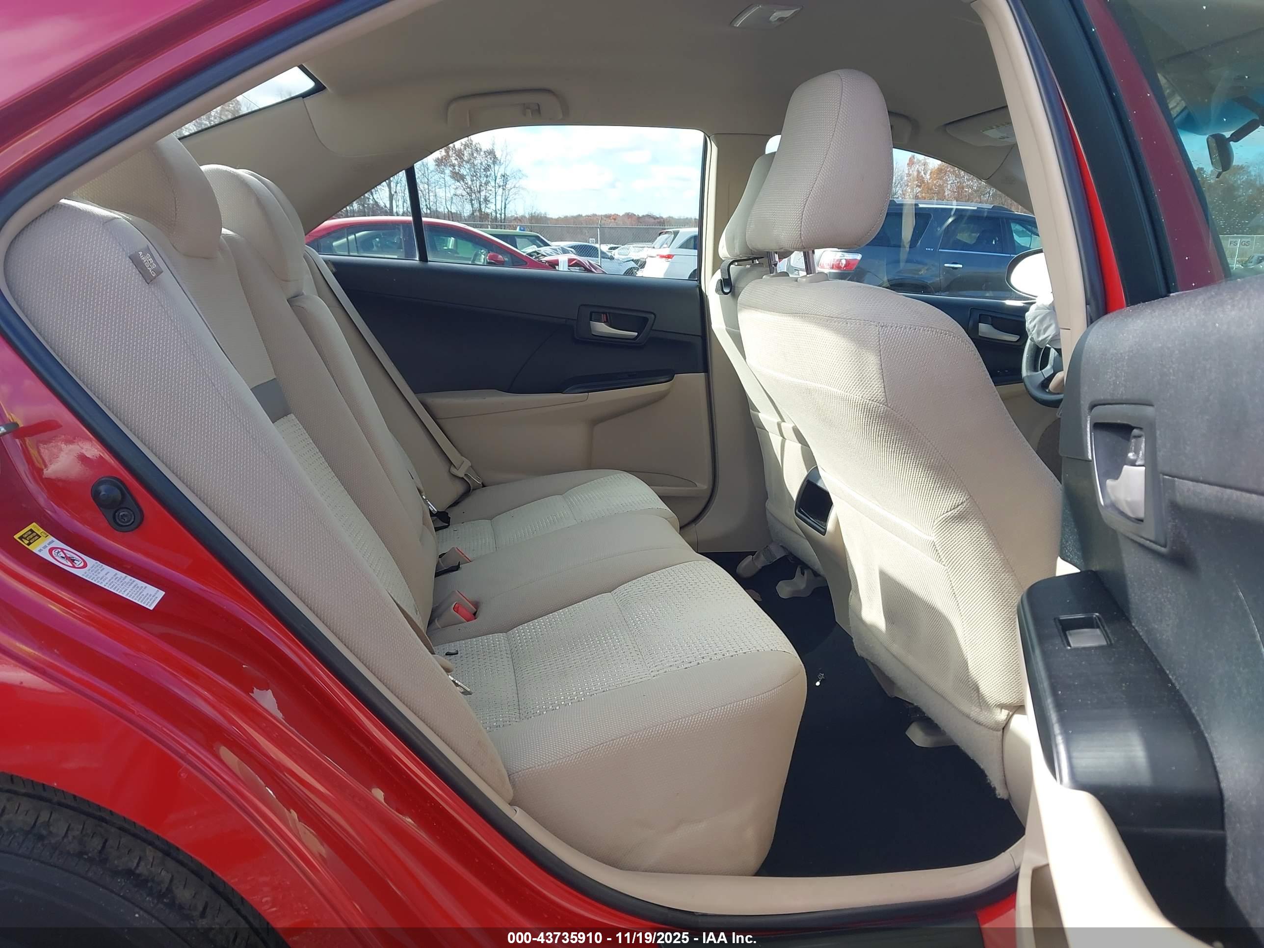 TOYOTA CAMRY image 8