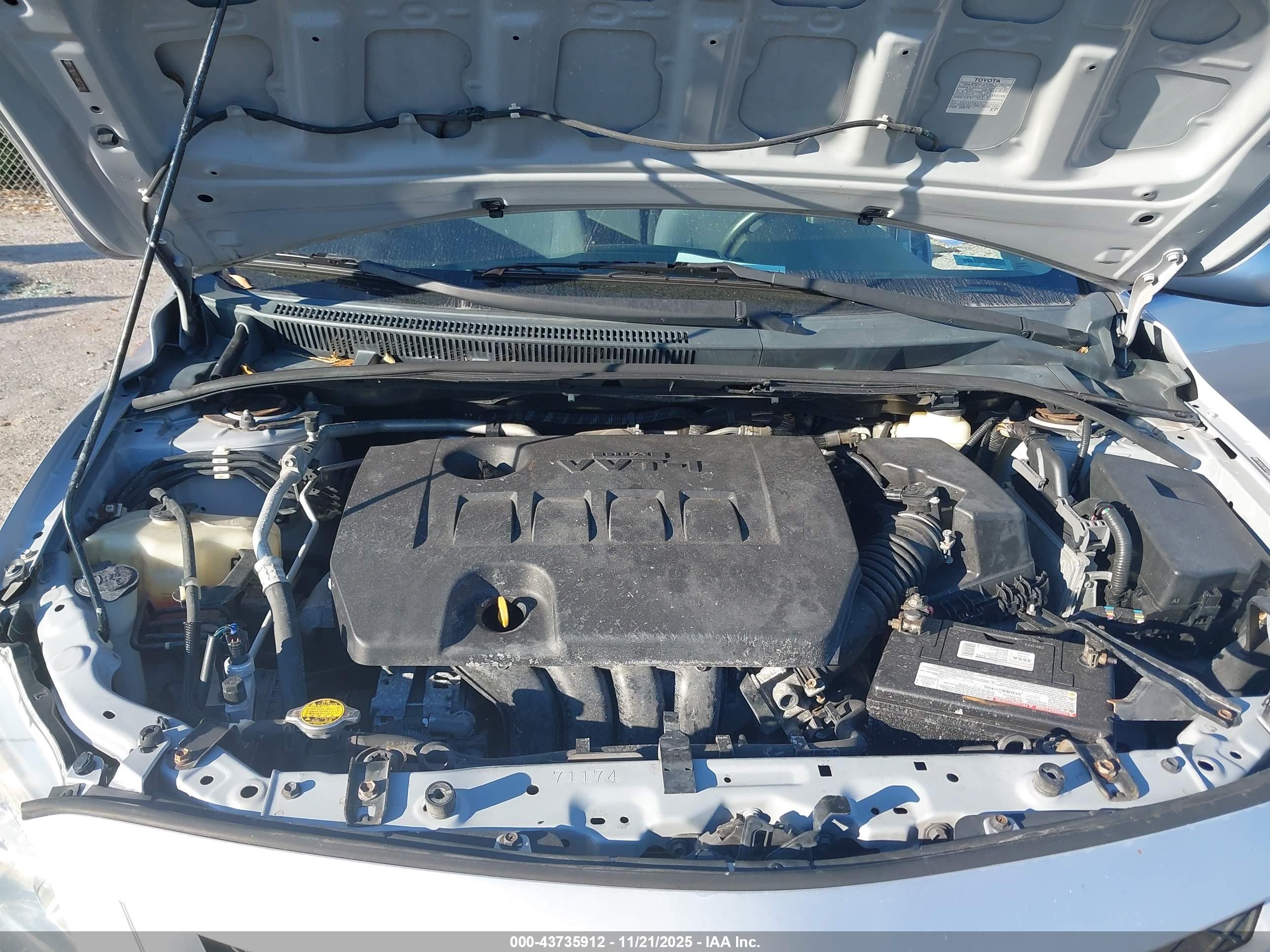 TOYOTA COROLLA image 10
