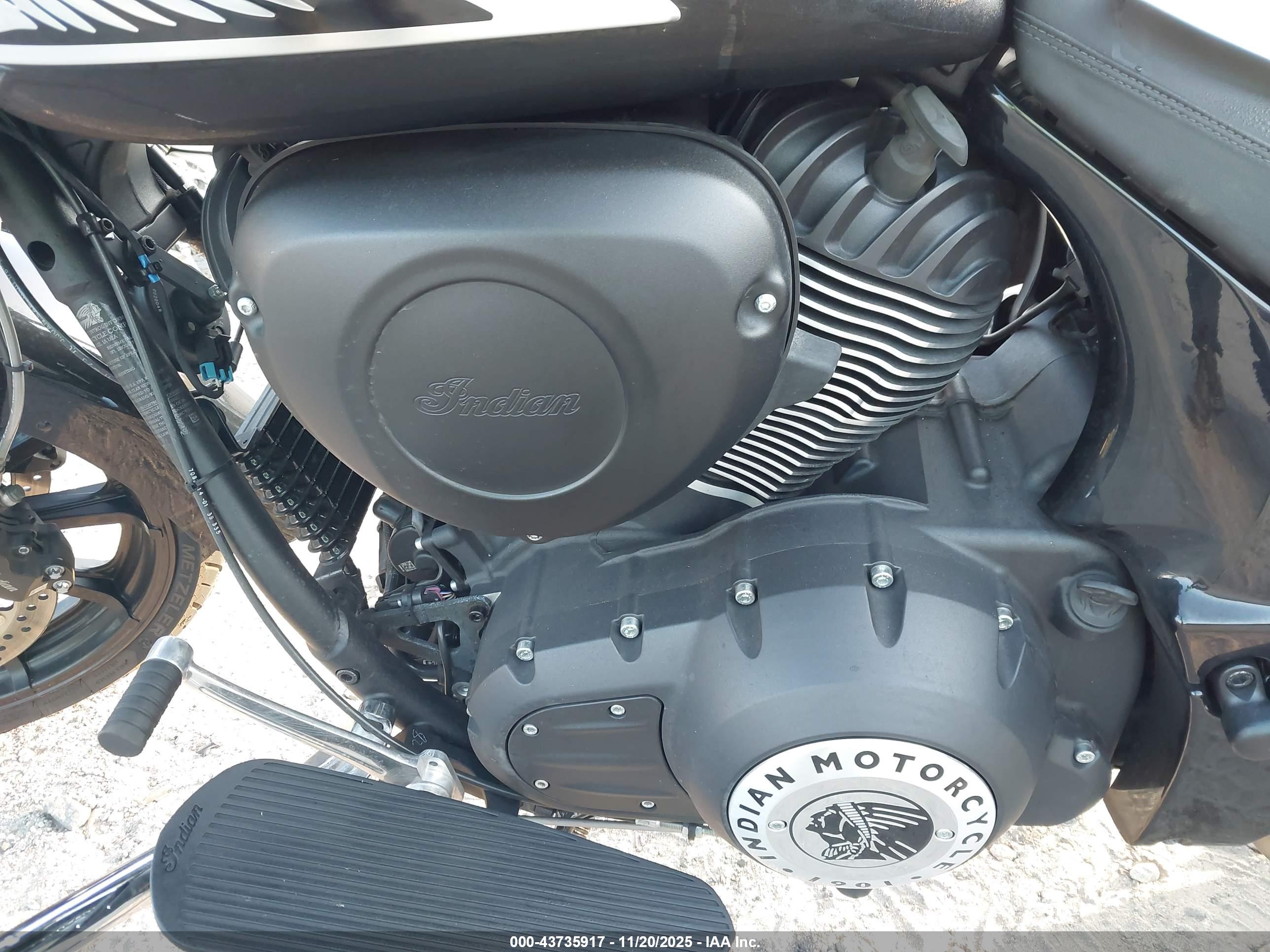 INDIAN MOTORCYCLE image 9