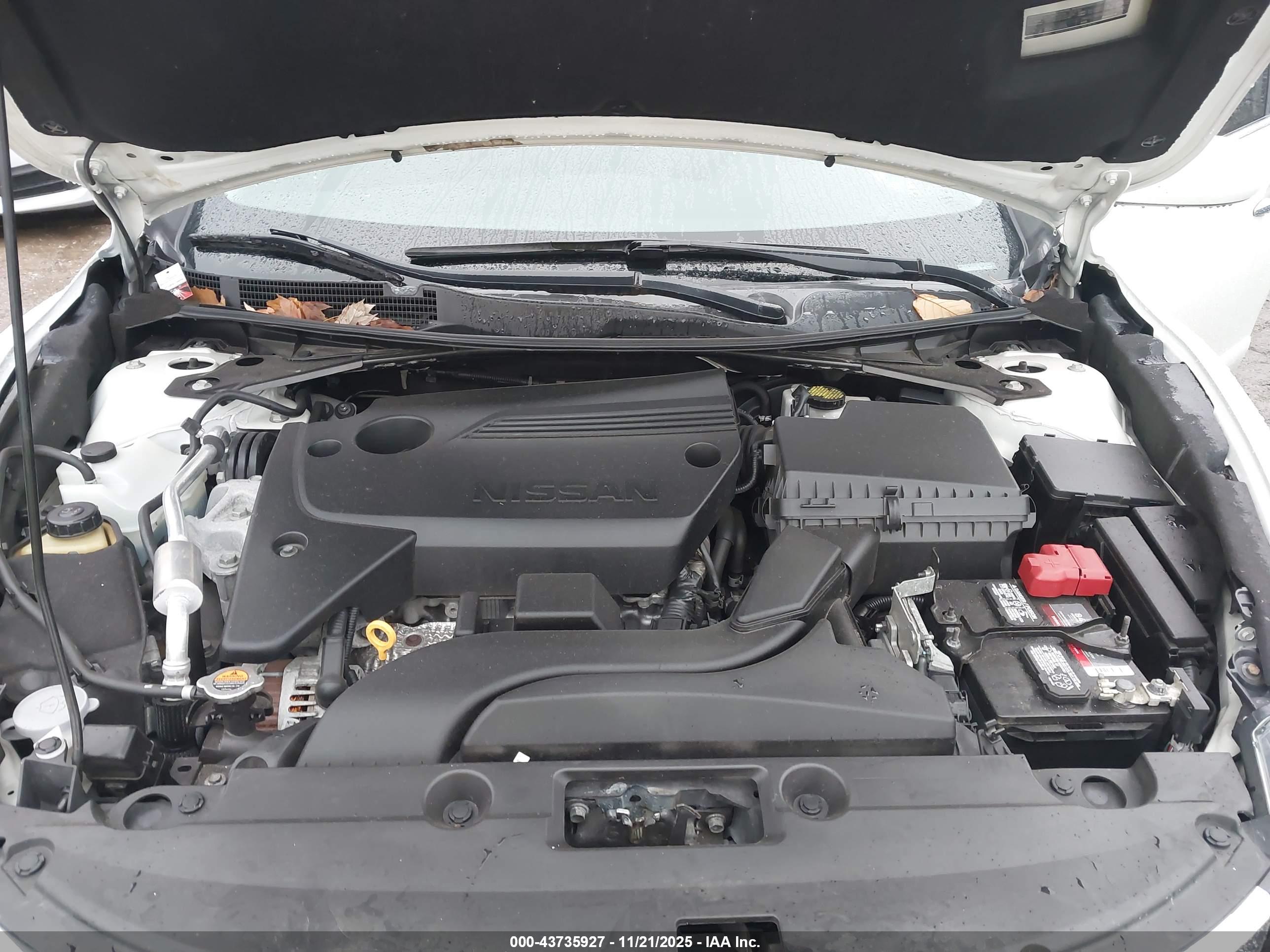 NISSAN ALTIMA image 10