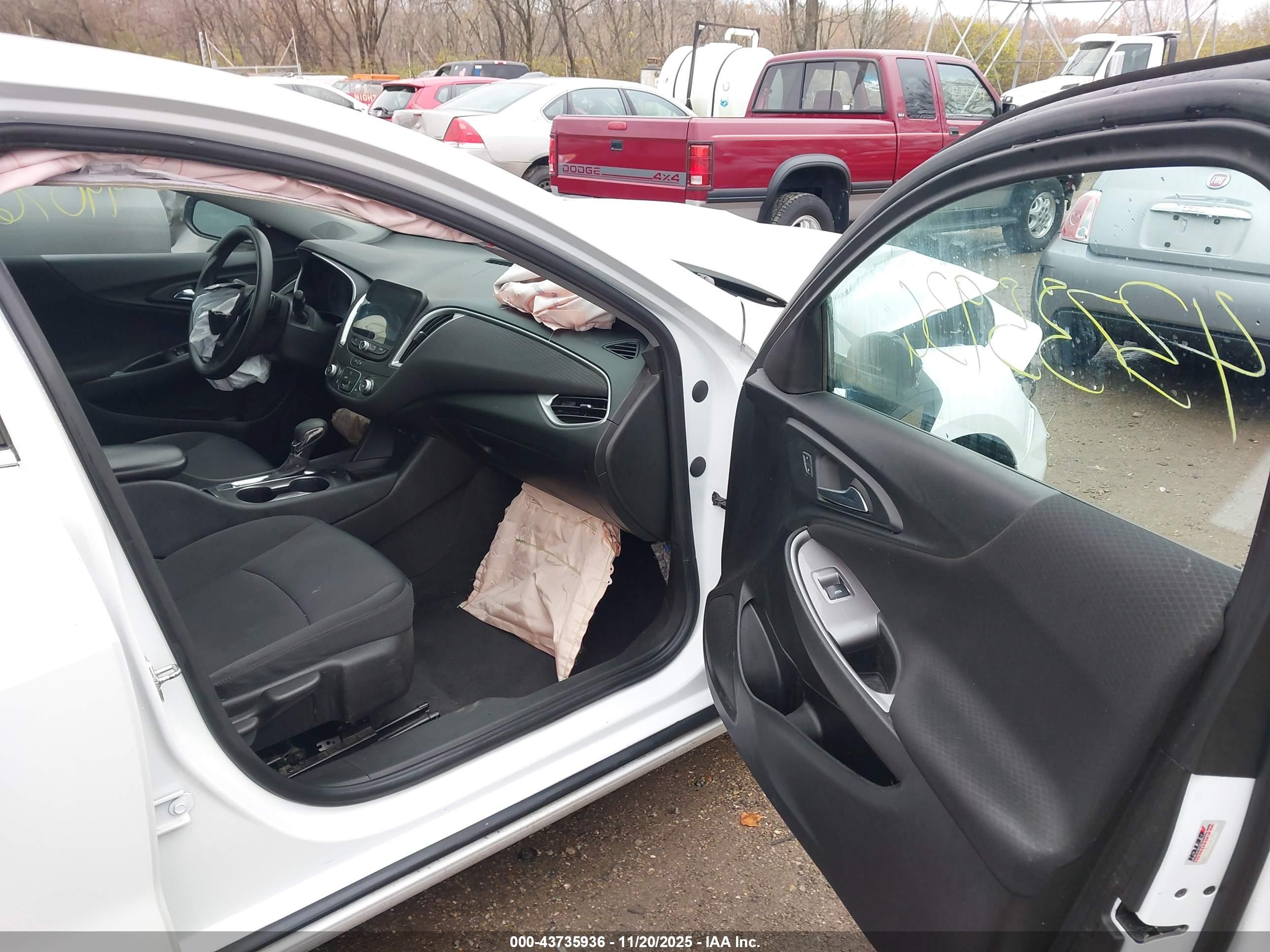 CHEVROLET MALIBU image 5