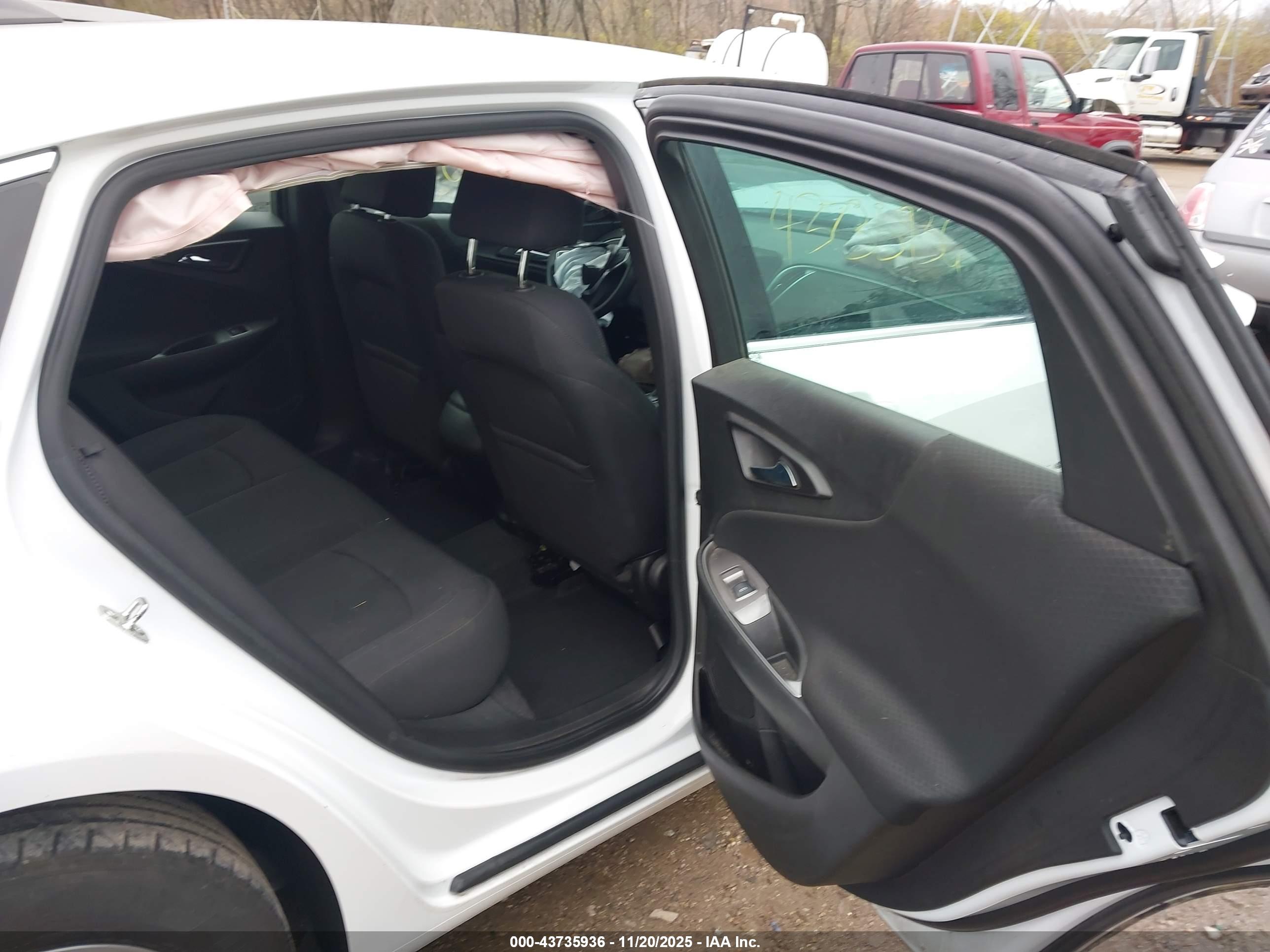CHEVROLET MALIBU image 8