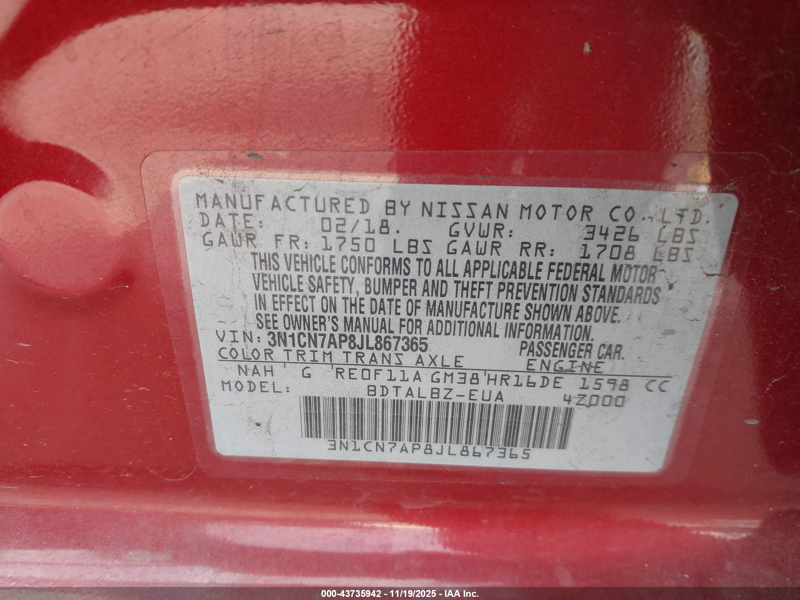 NISSAN VERSA image 9