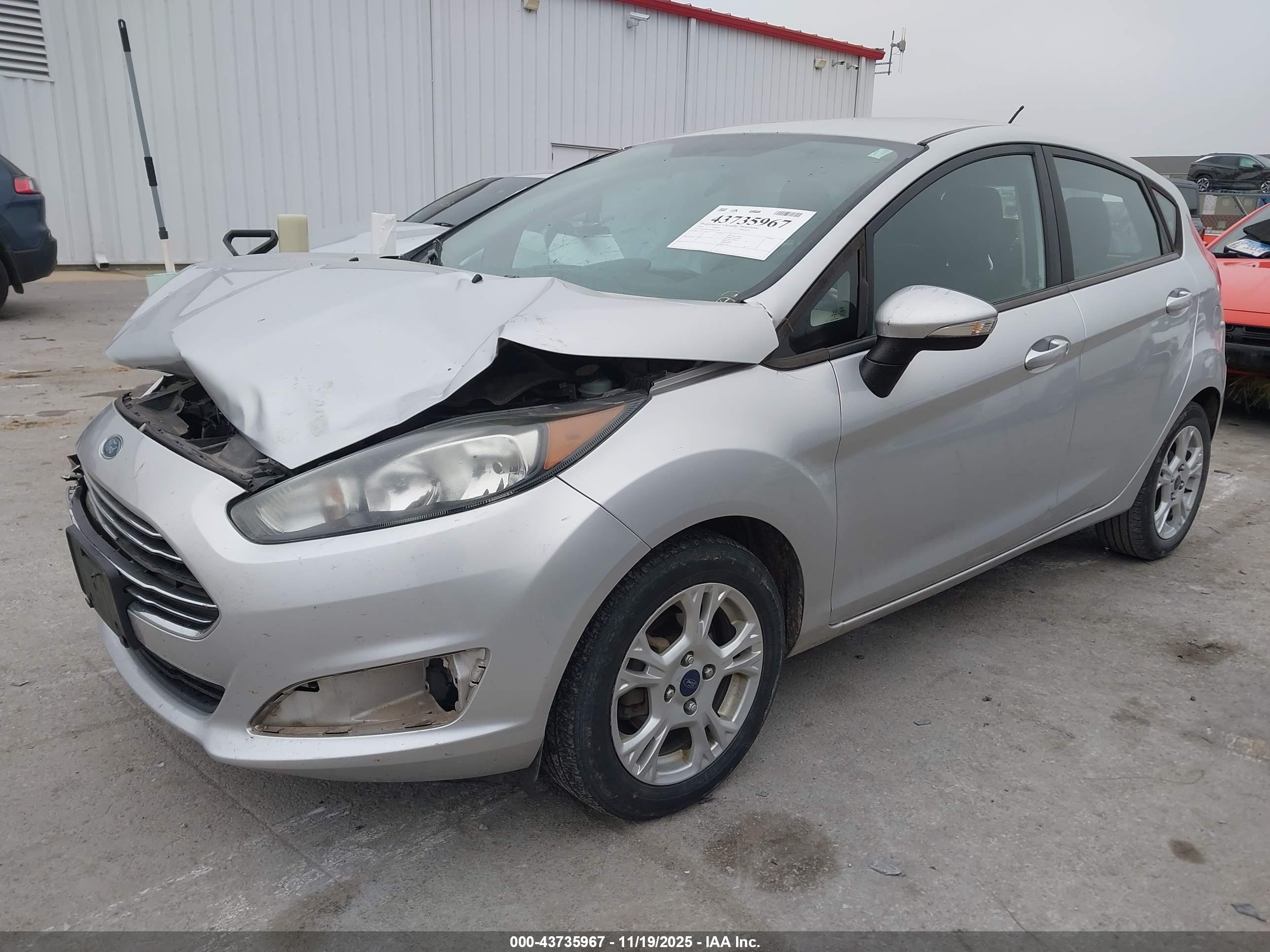 FORD FIESTA image 2