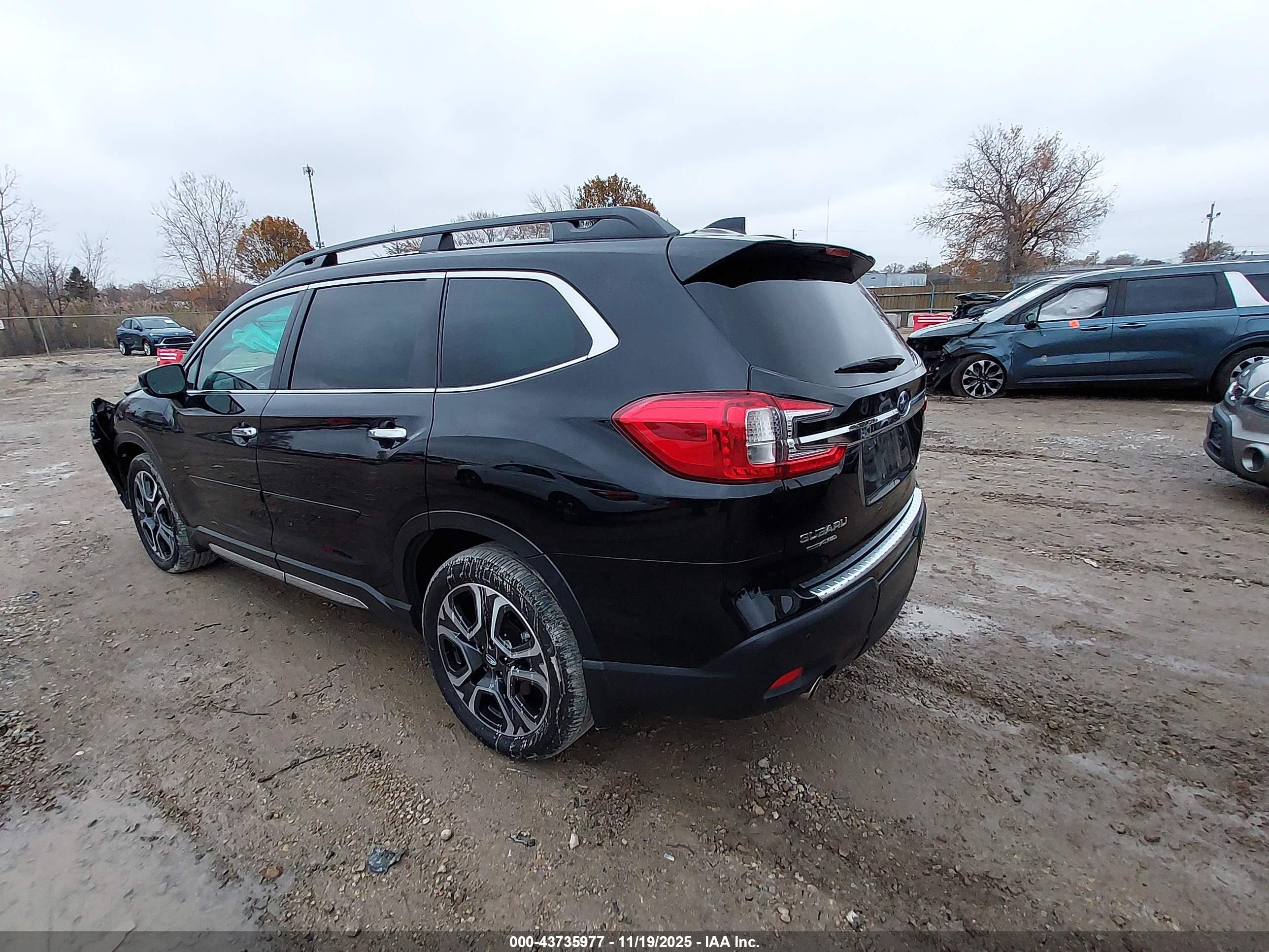 SUBARU ASCENT image 3