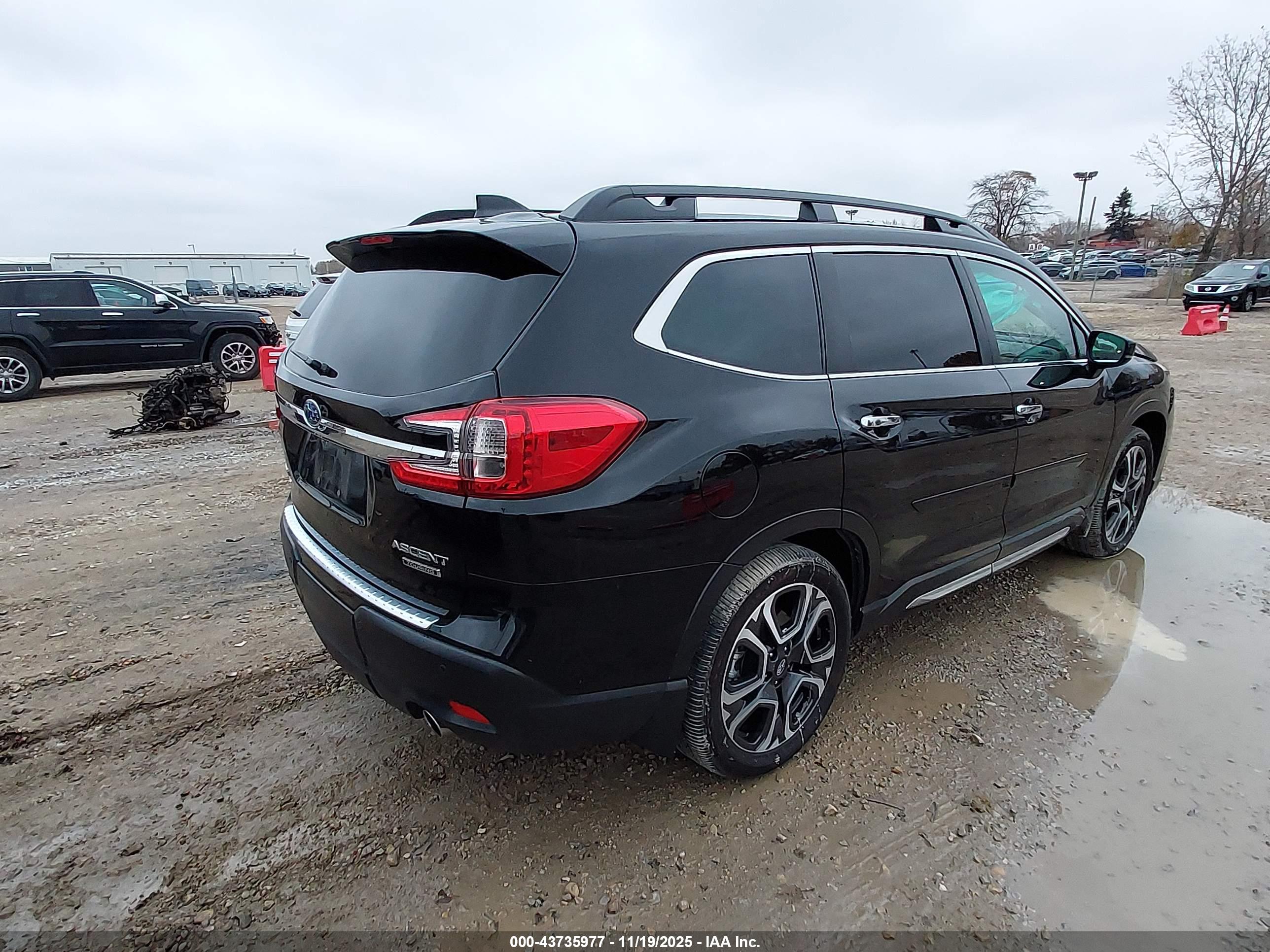 SUBARU ASCENT image 4