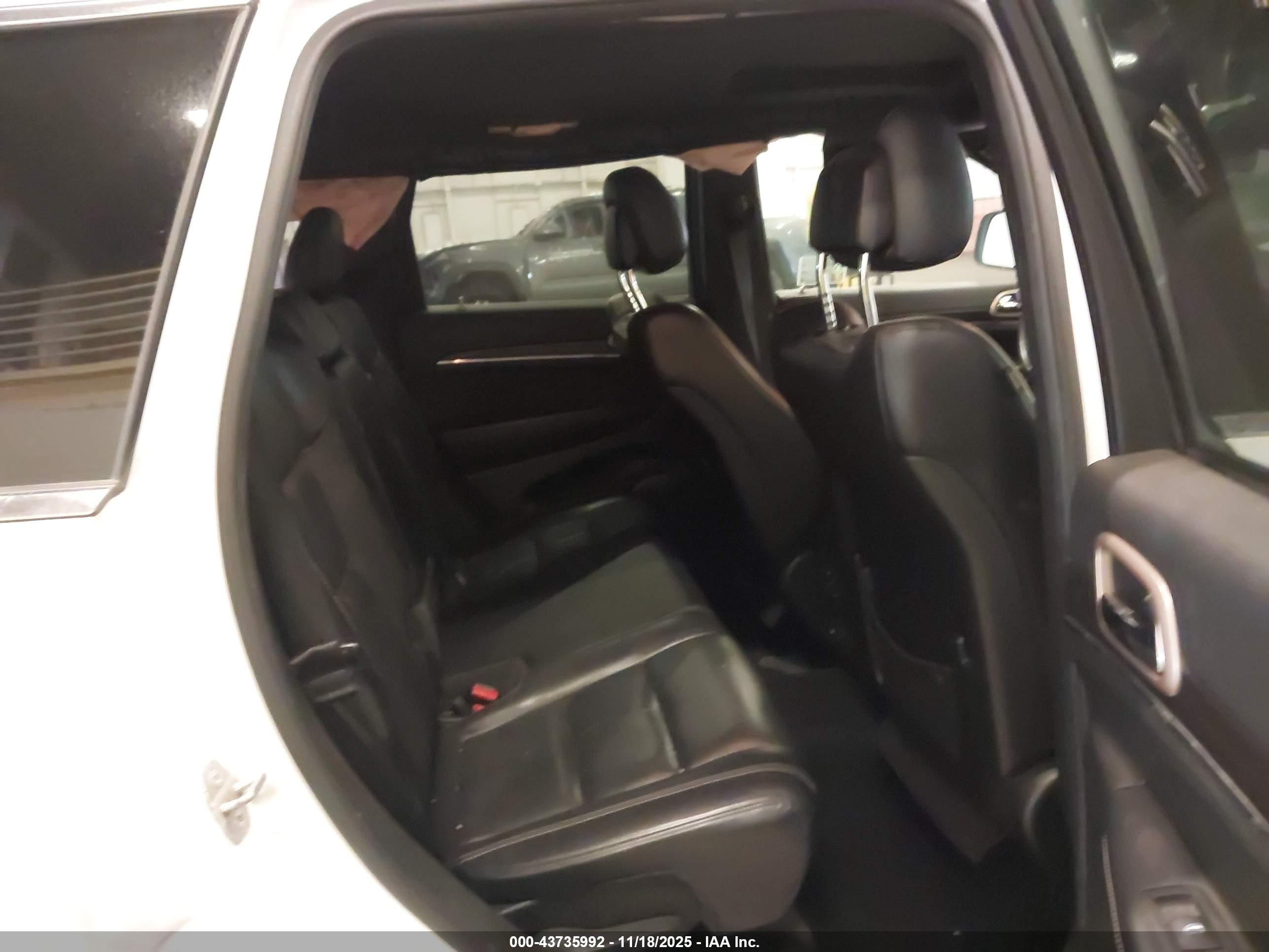 JEEP GRAND image 8