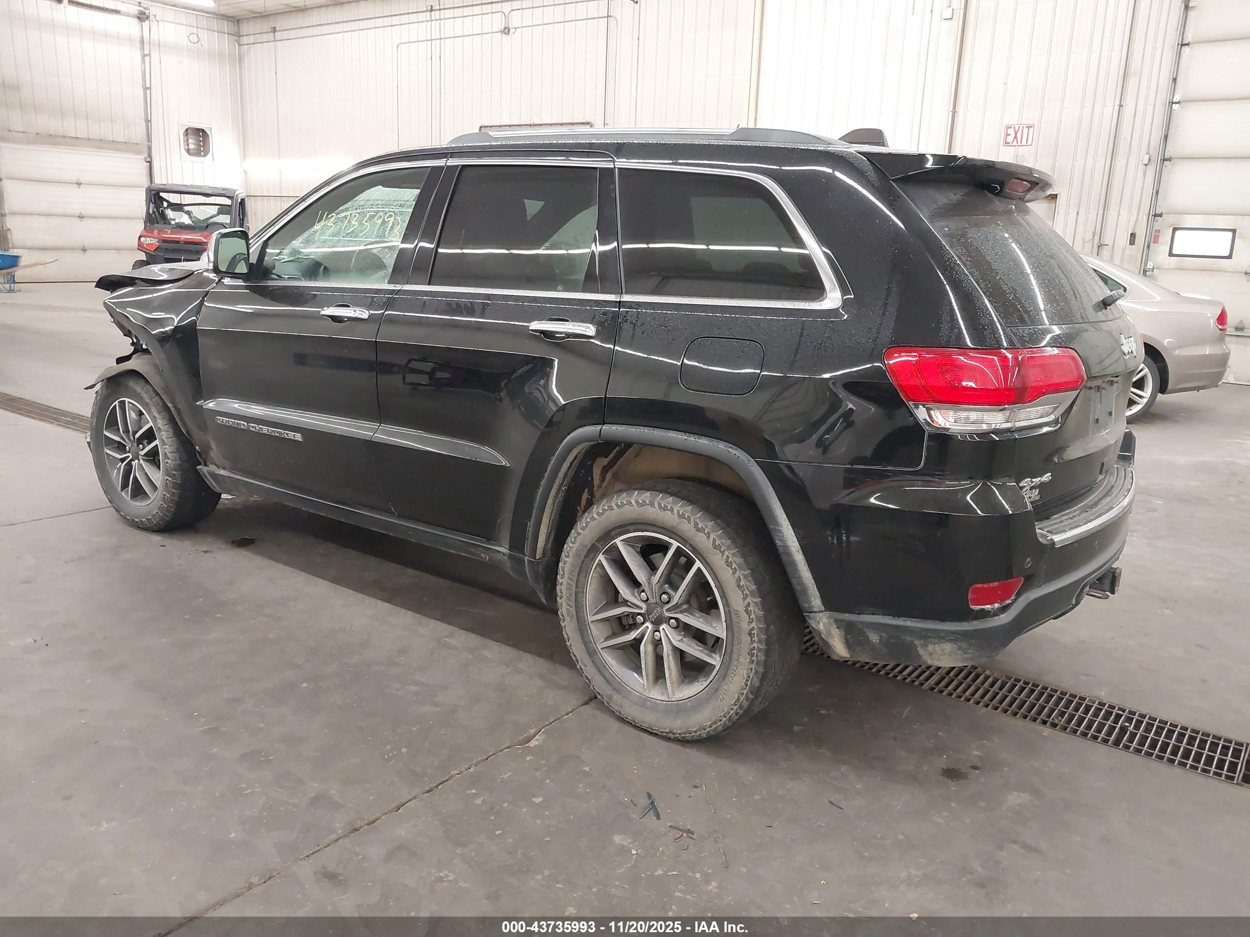 JEEP GRAND image 3
