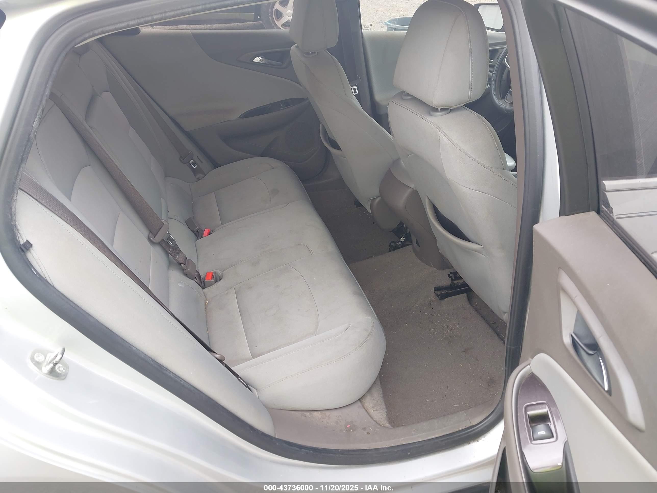 CHEVROLET MALIBU image 8