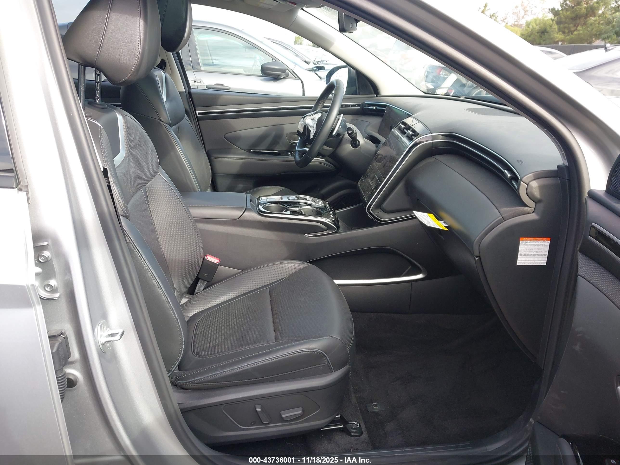 HYUNDAI TUCSON image 5