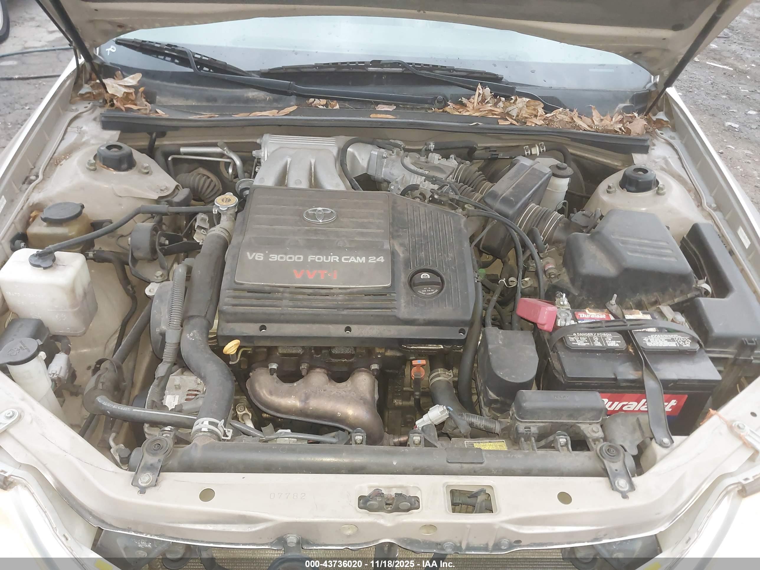 TOYOTA AVALON image 10